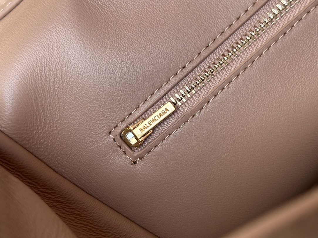 BALENCIAGA Rodeo Medium Handbag in Latte/Gold Hardware