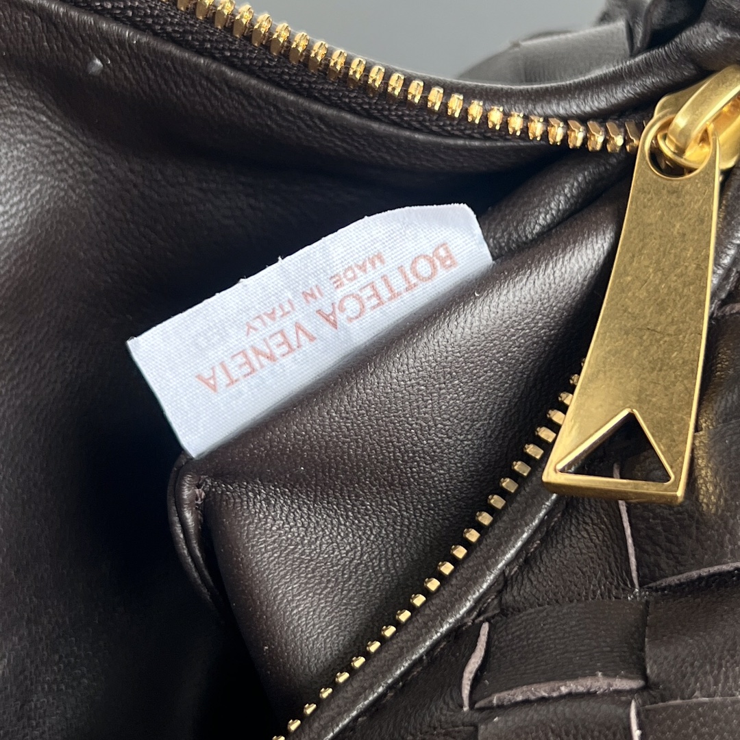 BOTTEGA VENETA Mini Jodie Handle Bag Fondant