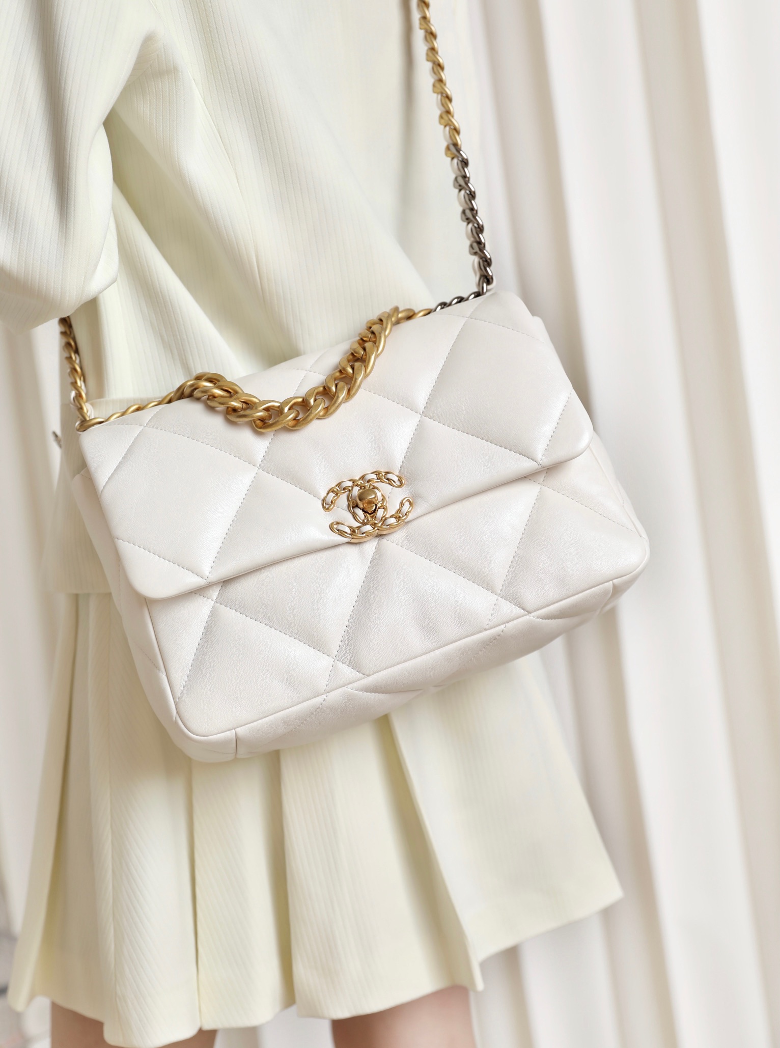 CHANEL Large 19 Flap Bag White Lambskin Mixed Metal Hardware