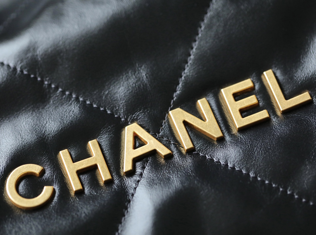 CHANEL Medium 22 Bag Black Calfskin Gold Hardware