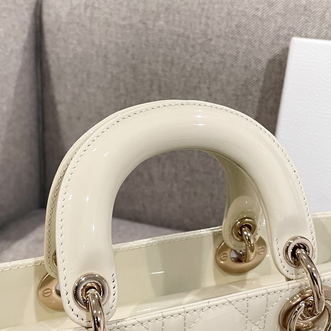 DIOR Medium Lady D-Joy Bag Latte Patent Cannage Calfskin Gold Hardware