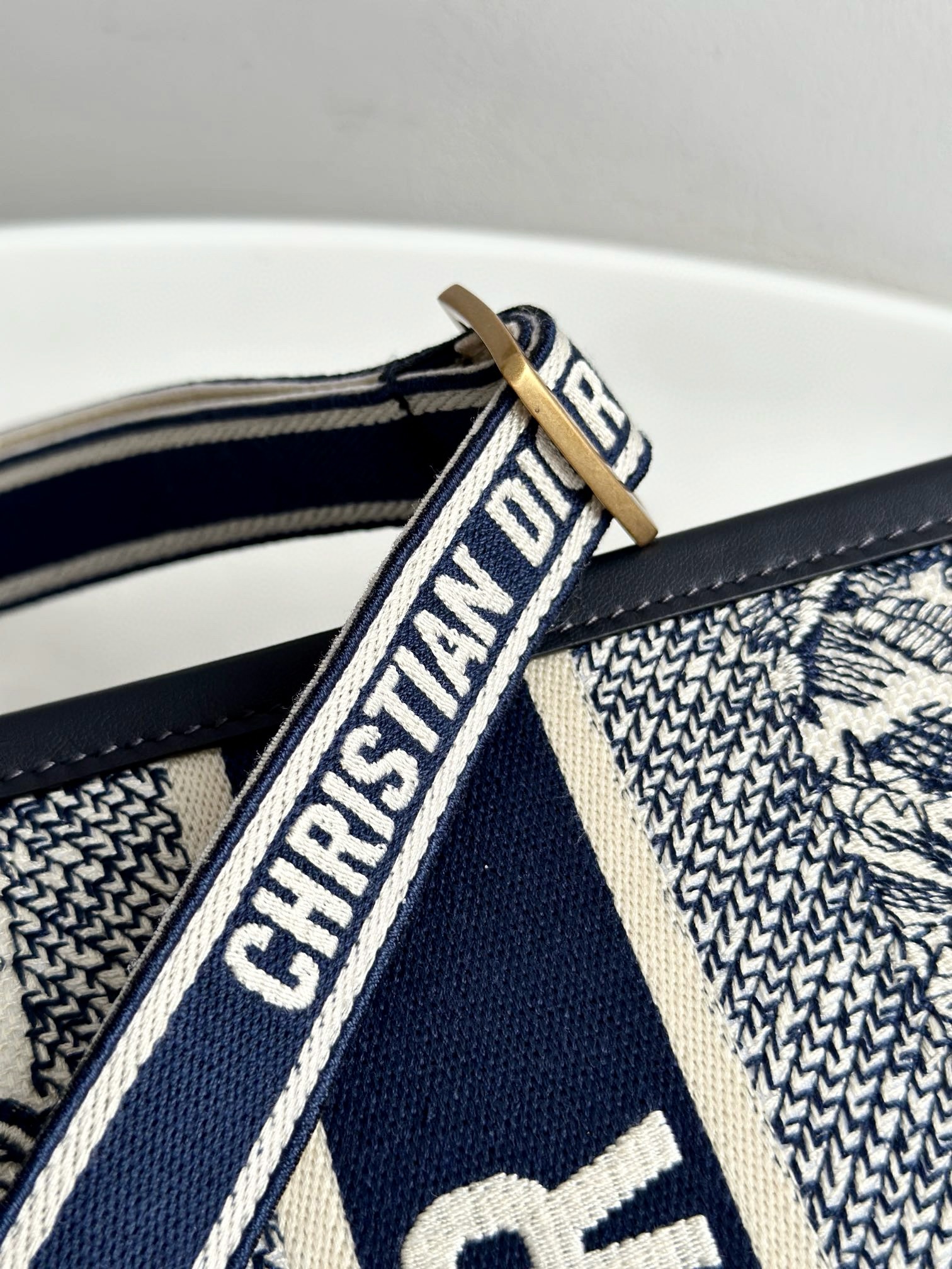 DIOR Medium Dior Book Tote White and Navy Blue Toile de Jouy Sauvage Embroidery with Navy Blue Calfskin