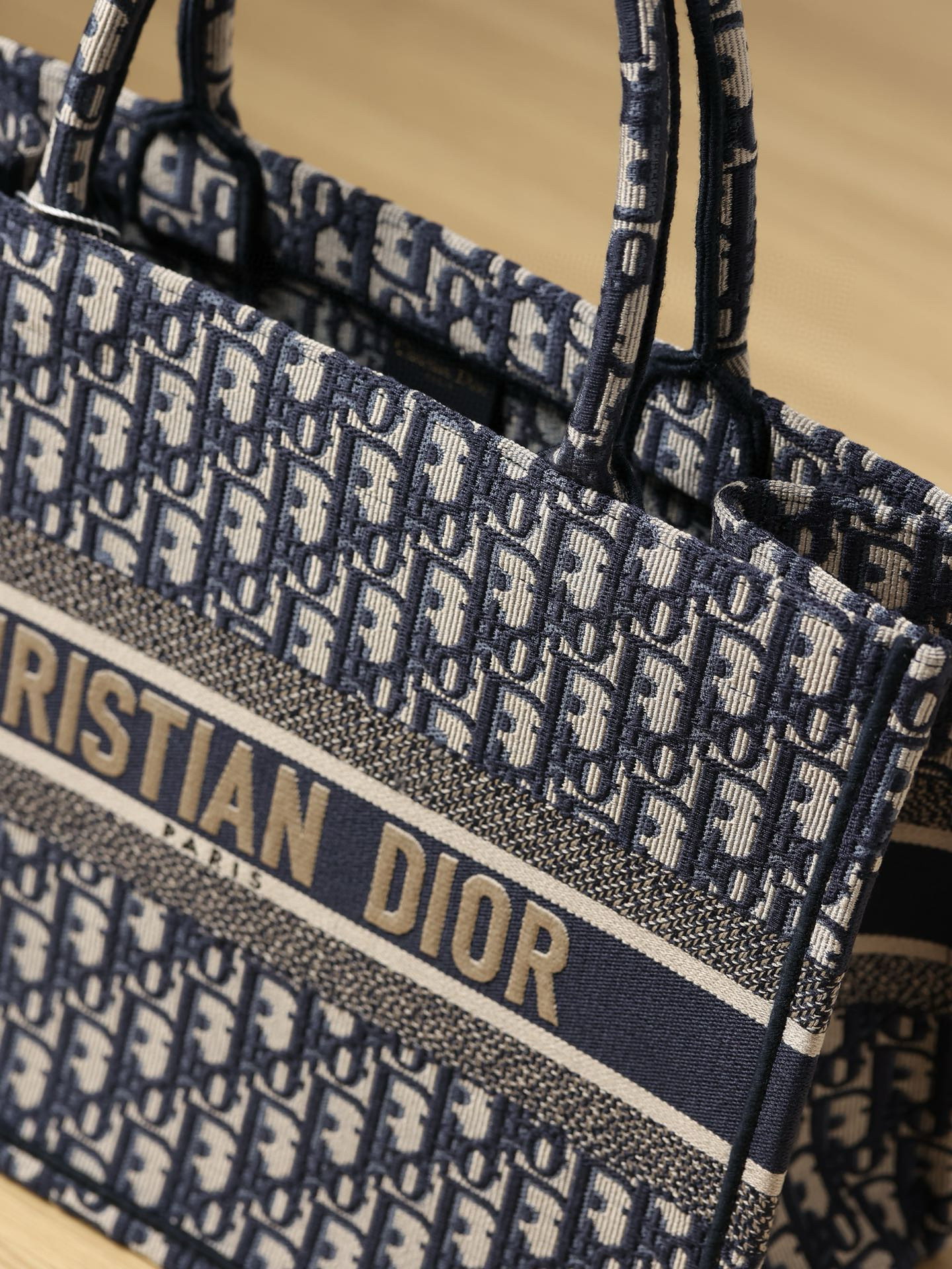 DIOR Medium Dior Book Tote Ecru and Blue Dior Oblique Embroidery