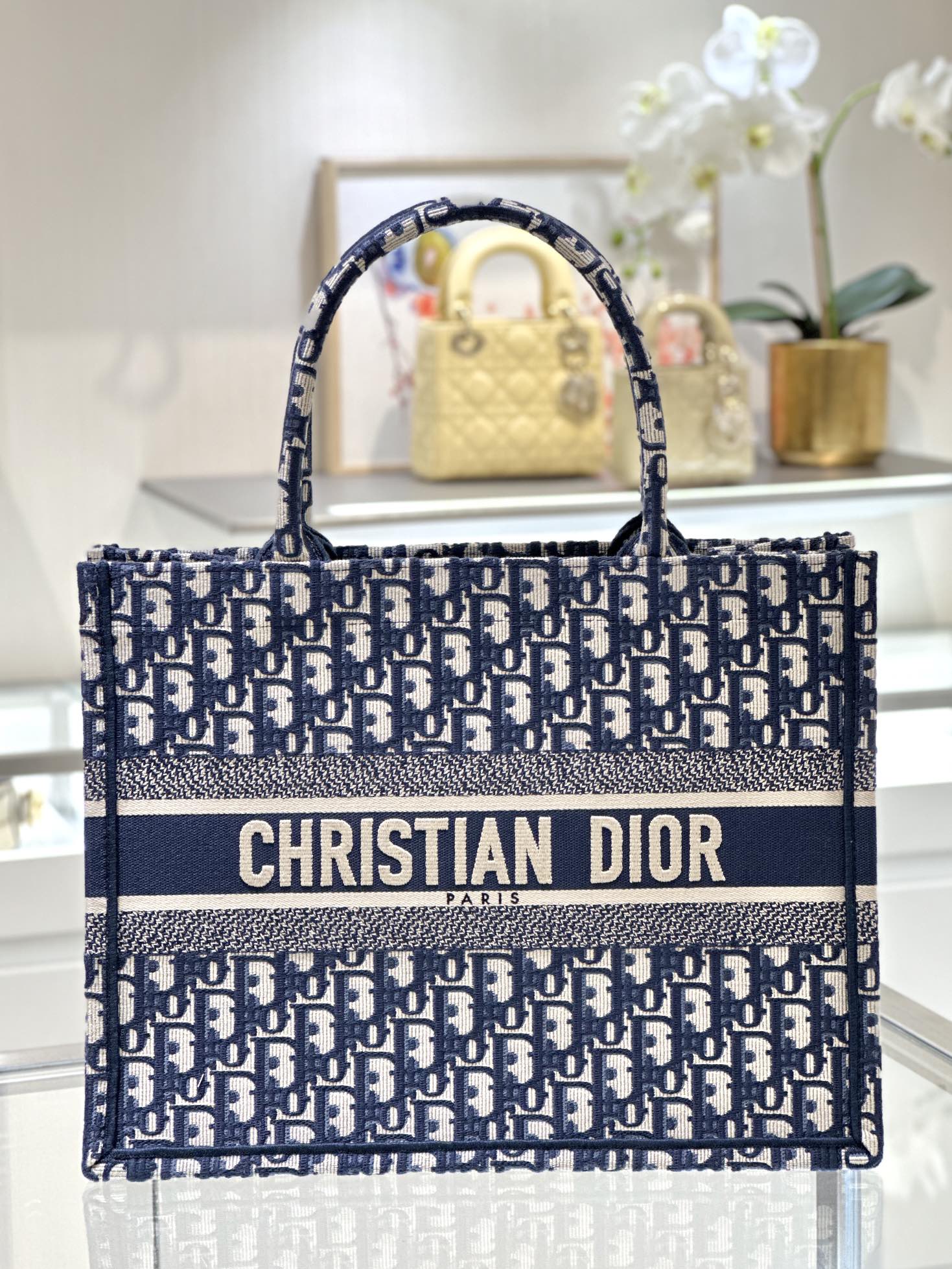 DIOR Medium Dior Book Tote Ecru and Blue Dior Oblique Embroidery