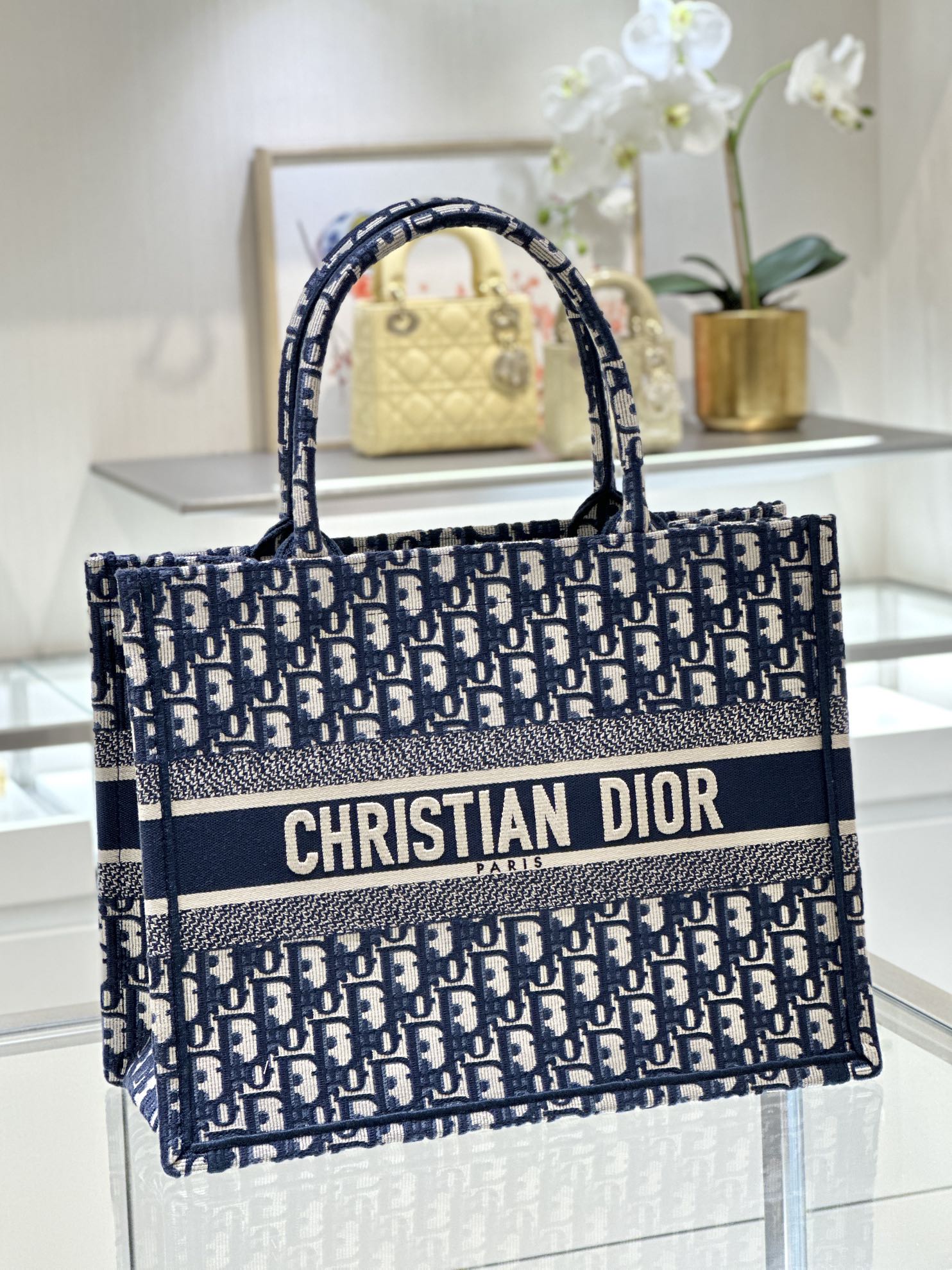 DIOR Medium Dior Book Tote Ecru and Blue Dior Oblique Embroidery