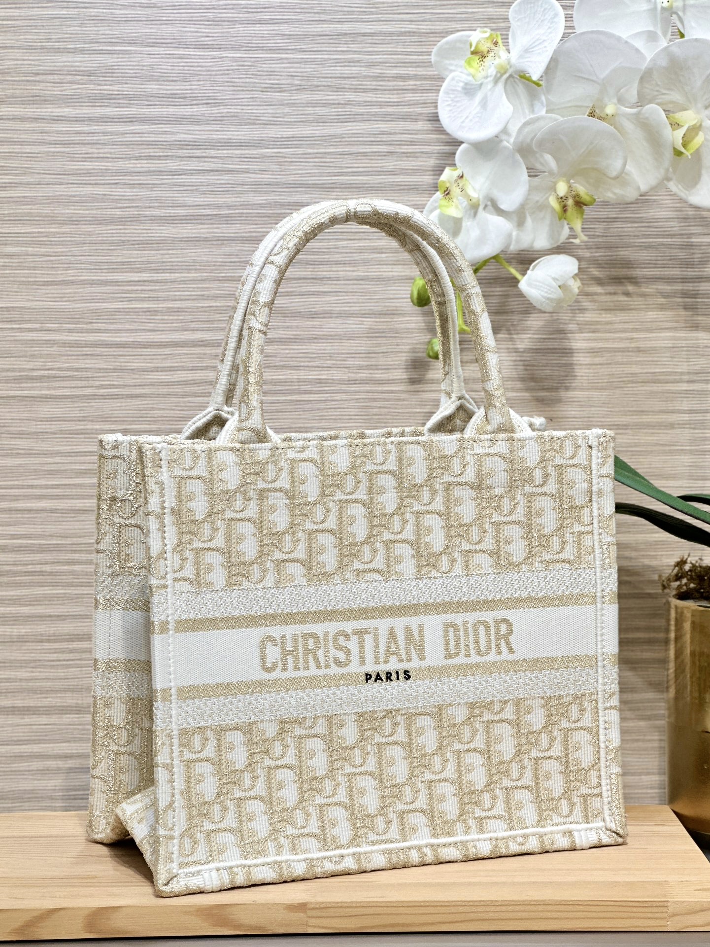 DIOR Small Dior Book Tote White and Gold-Tone Dior Oblique Embroidery