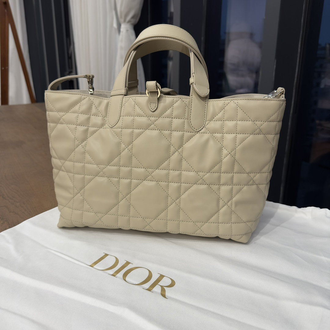 DIOR Medium Dior Toujours Bag Powder Beige Macrocannage Calfskin