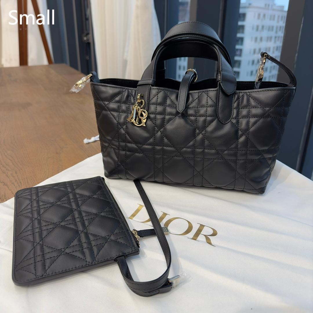 DIOR Medium Dior Toujours Bag Black Macrocannage Calfskin