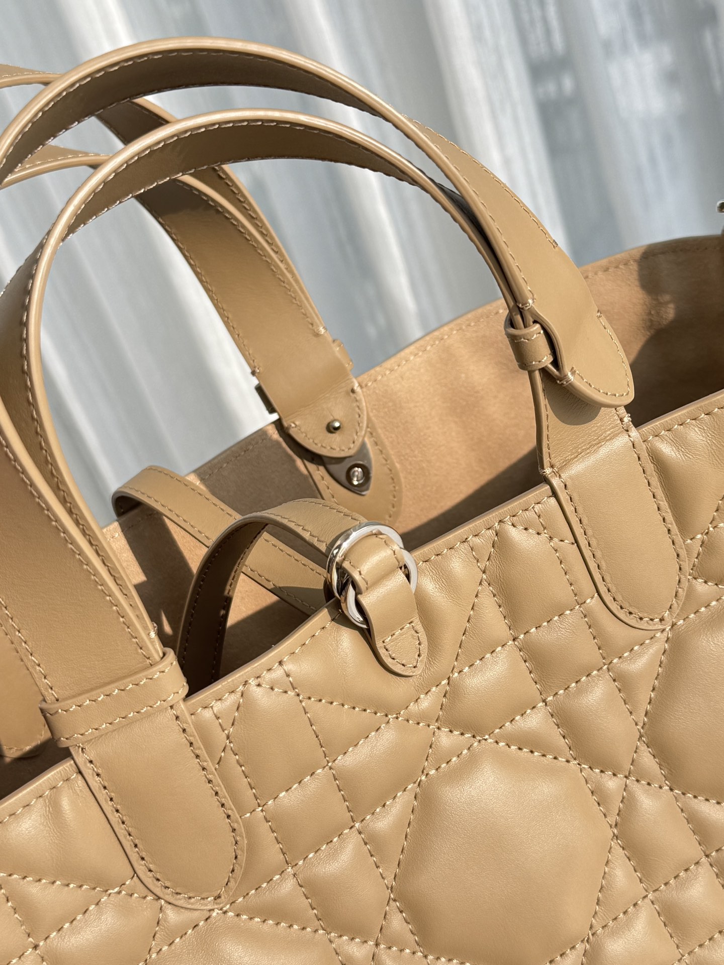 DIOR Medium Dior Toujours Bag Medium Tan Macrocannage Calfskin