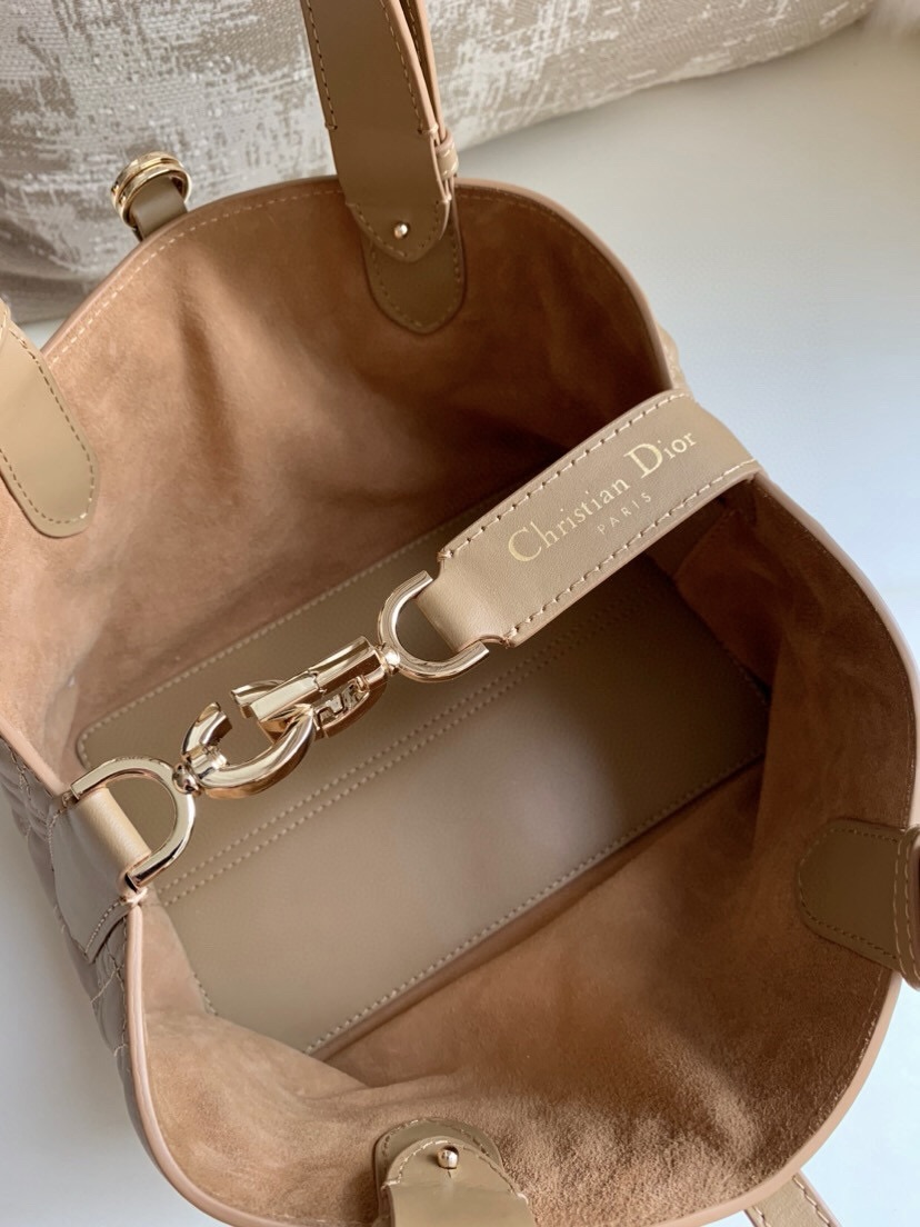 DIOR Small Dior Toujours Bag Medium Tan Macrocannage Calfskin