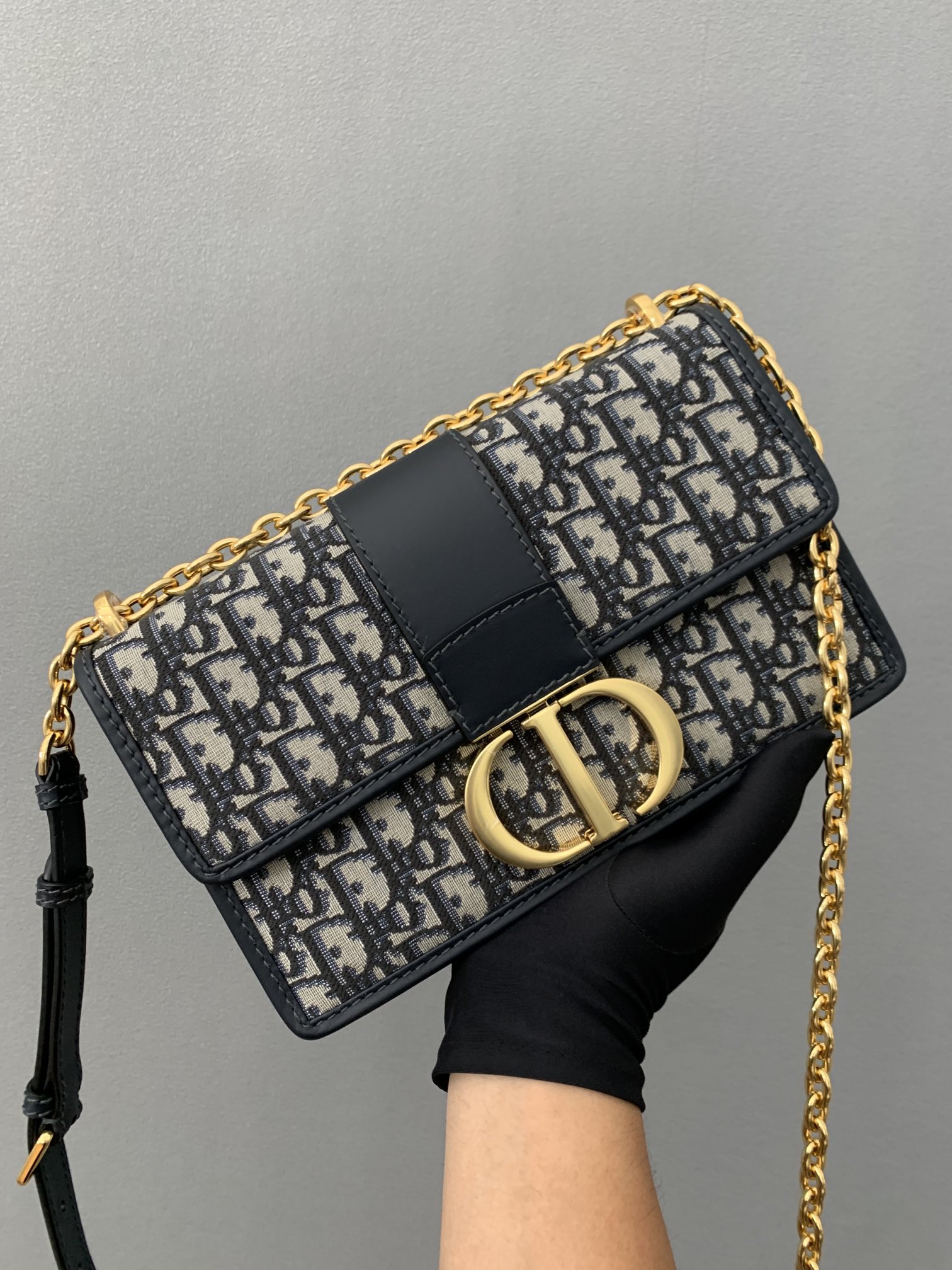 DIOR 30 Montaigne Chain Bag Blue Dior Oblique Jacquard