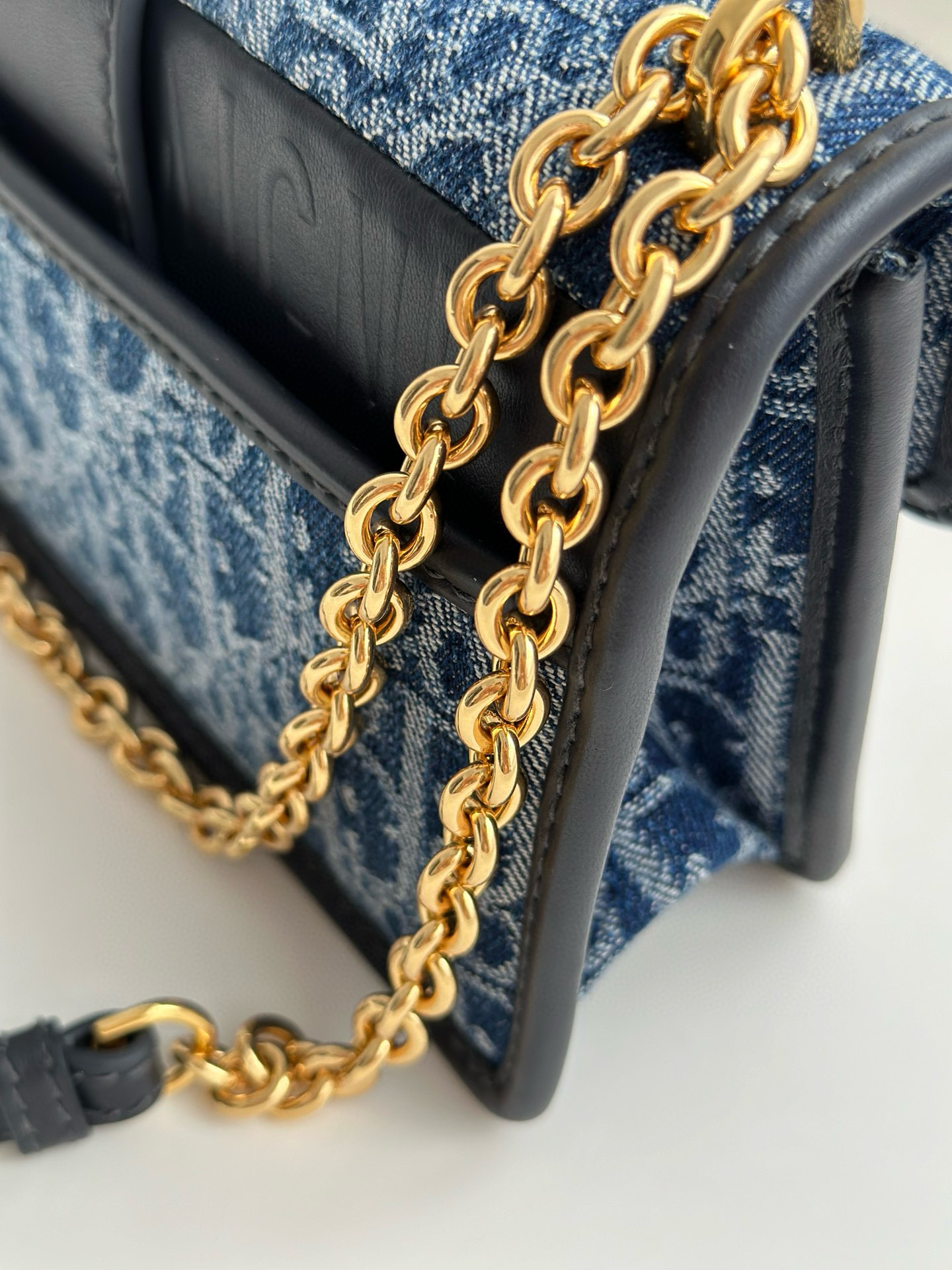 DIOR 30 Montaigne East-West Bag with Chain Blue Denim Dior Oblique Jacquard