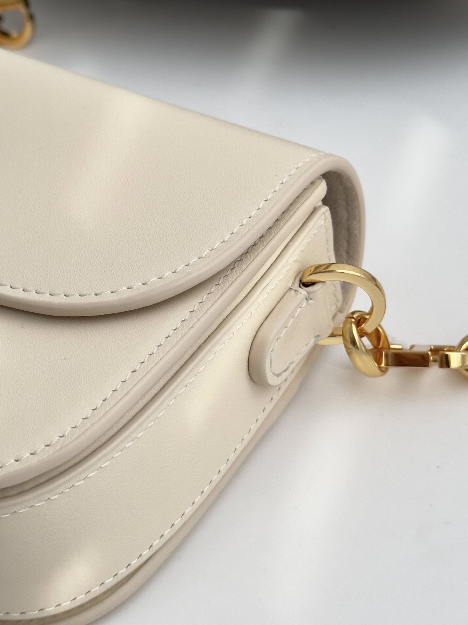 DIOR 30 Montaigne Avenue Bag Dusty Ivory Box Calfskin