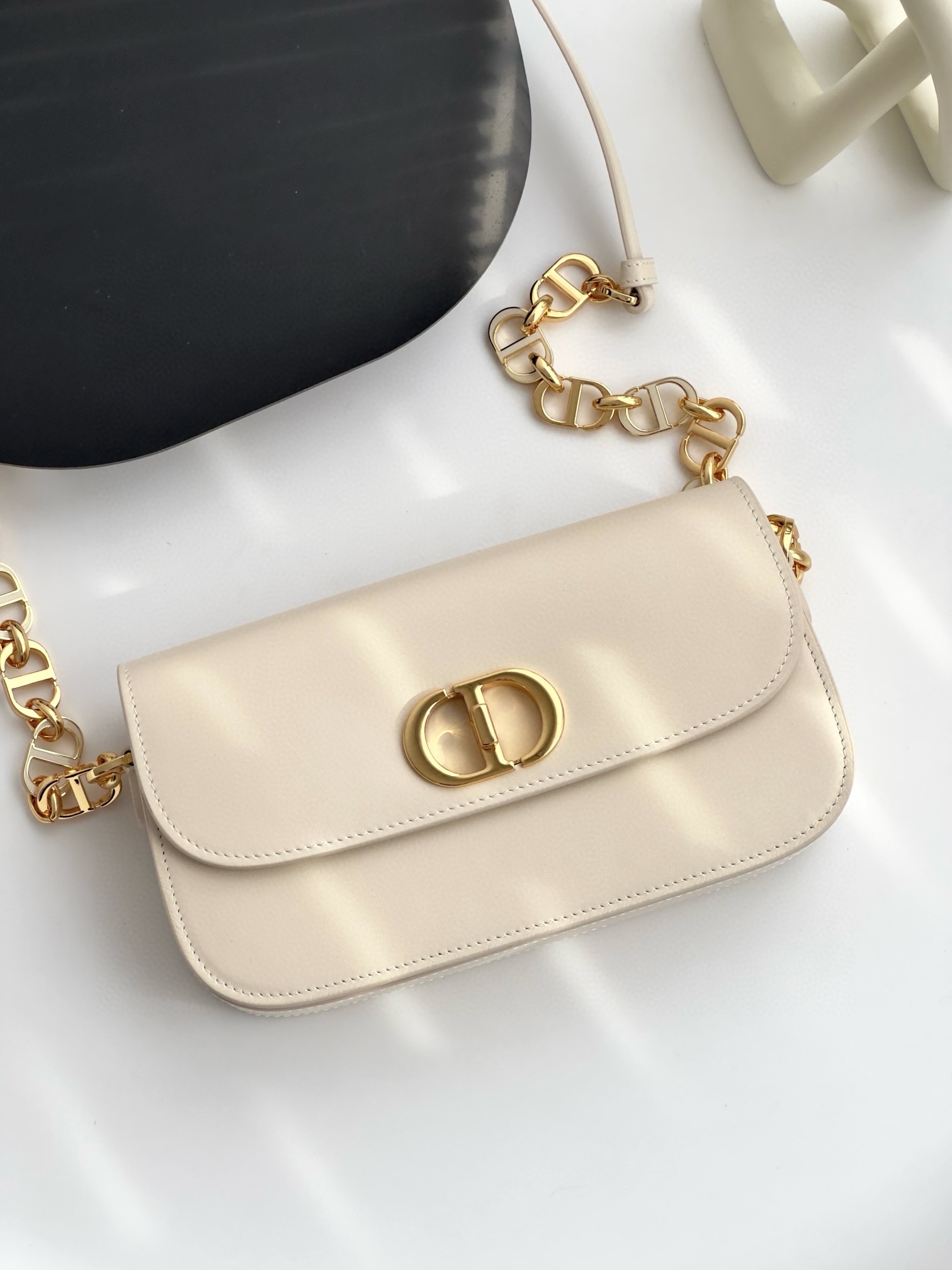 DIOR 30 Montaigne Avenue Bag Dusty Ivory Box Calfskin