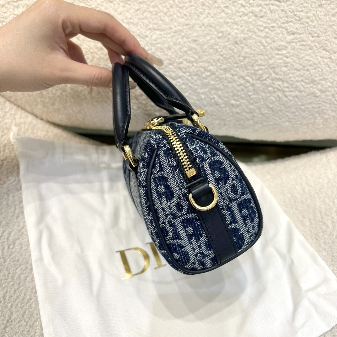 DIOR Groove 17 Nano Bag Blue Denim Dior Oblique Jacquard