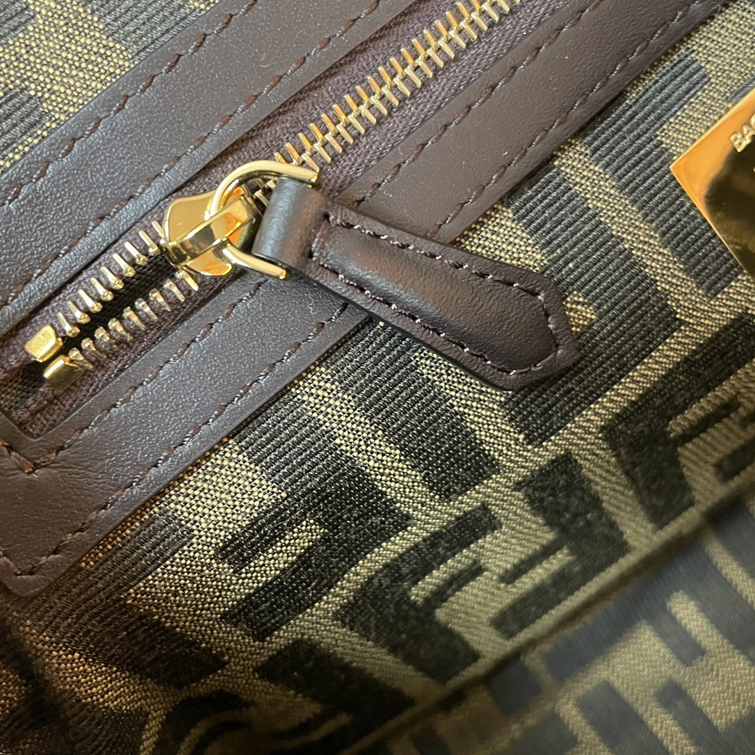 FENDI Baguette Brown FF jacquard fabric bag 