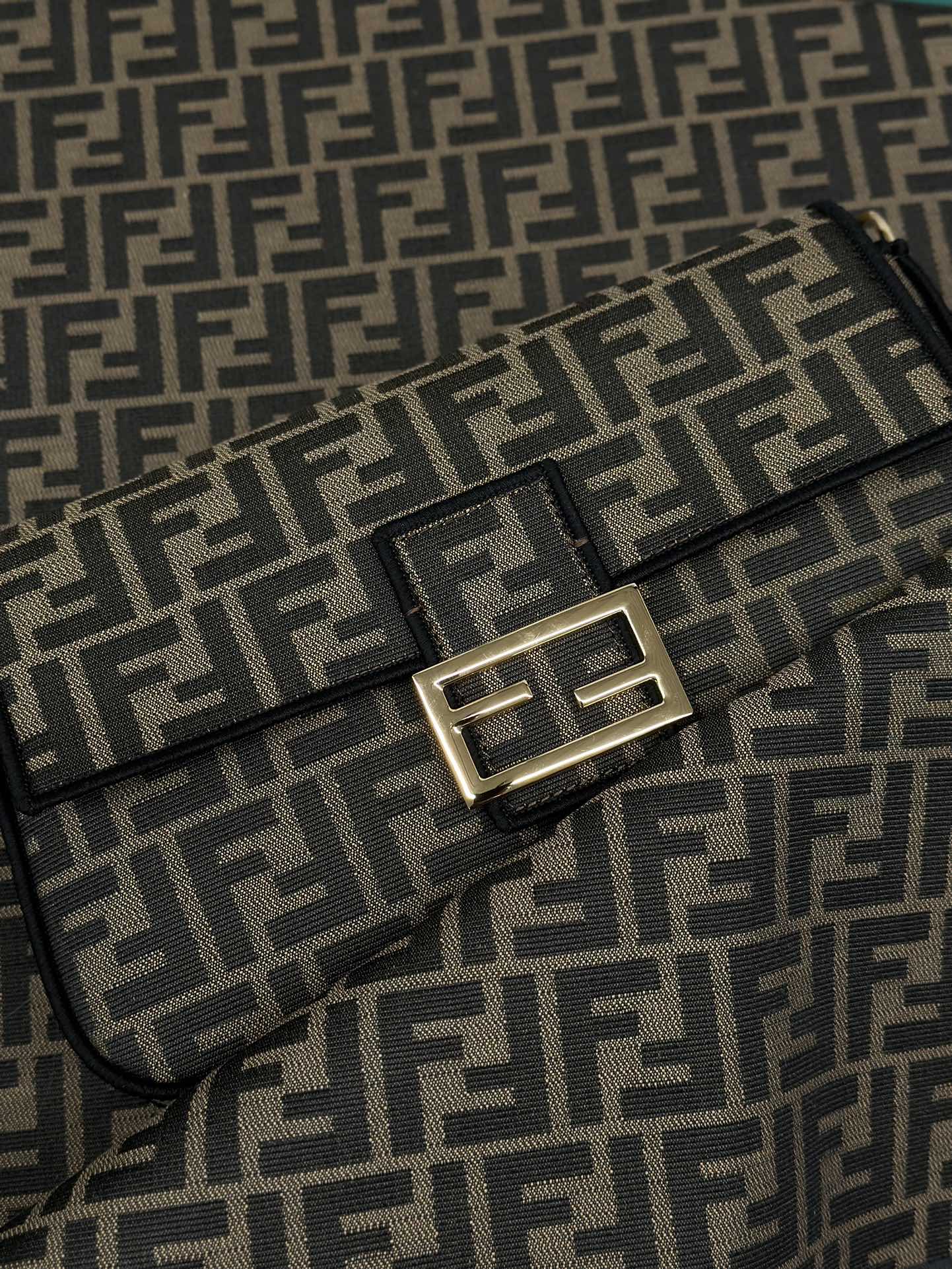 FENDI Baguette Brown FF jacquard fabric bag 