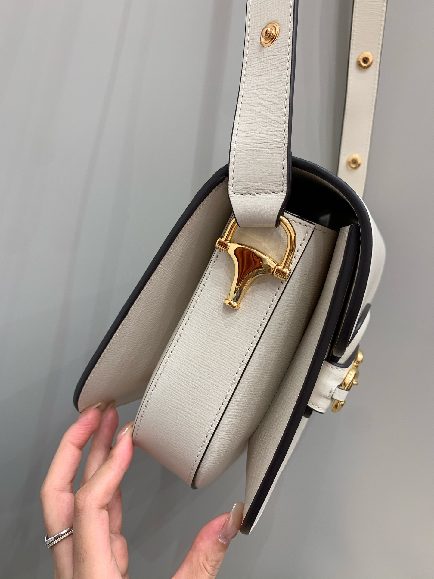 GUCCI Horsebit 1955 Small Shoulder Bag White Leather 