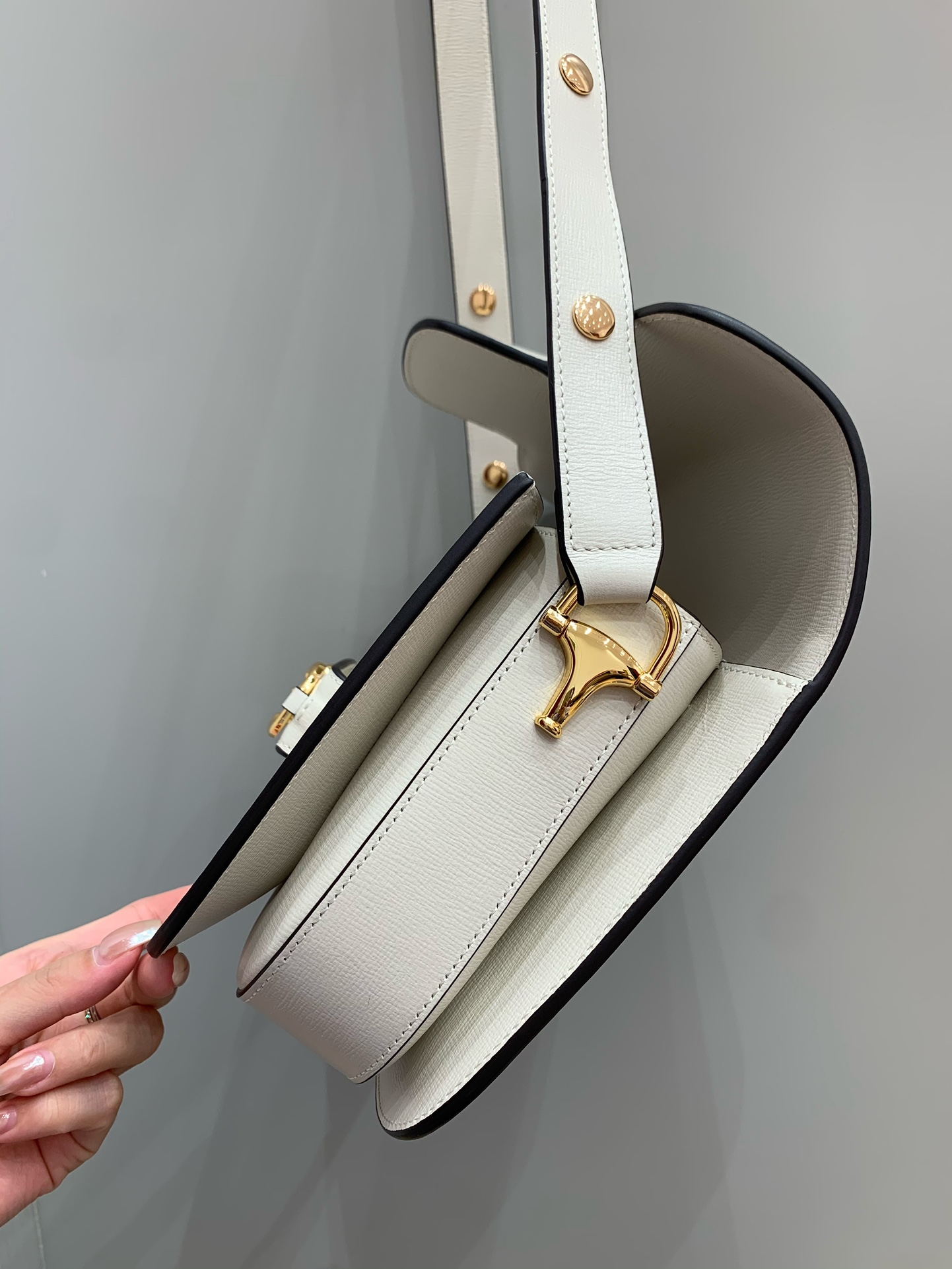 GUCCI Horsebit 1955 Small Shoulder Bag White Leather 