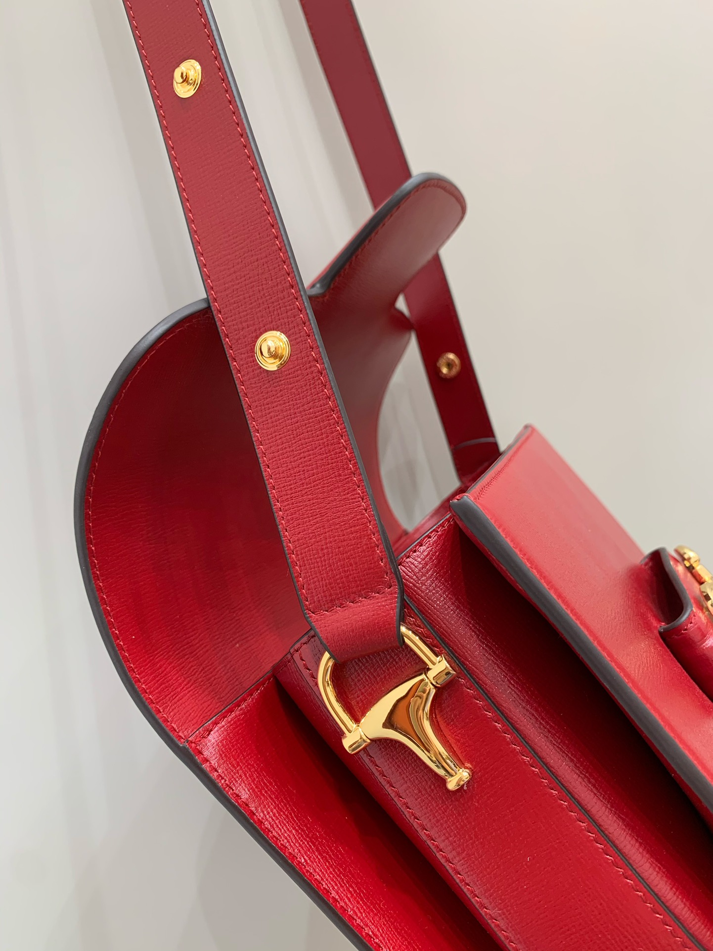 GUCCI Horsebit 1955 Small Shoulder Bag Red Leather 