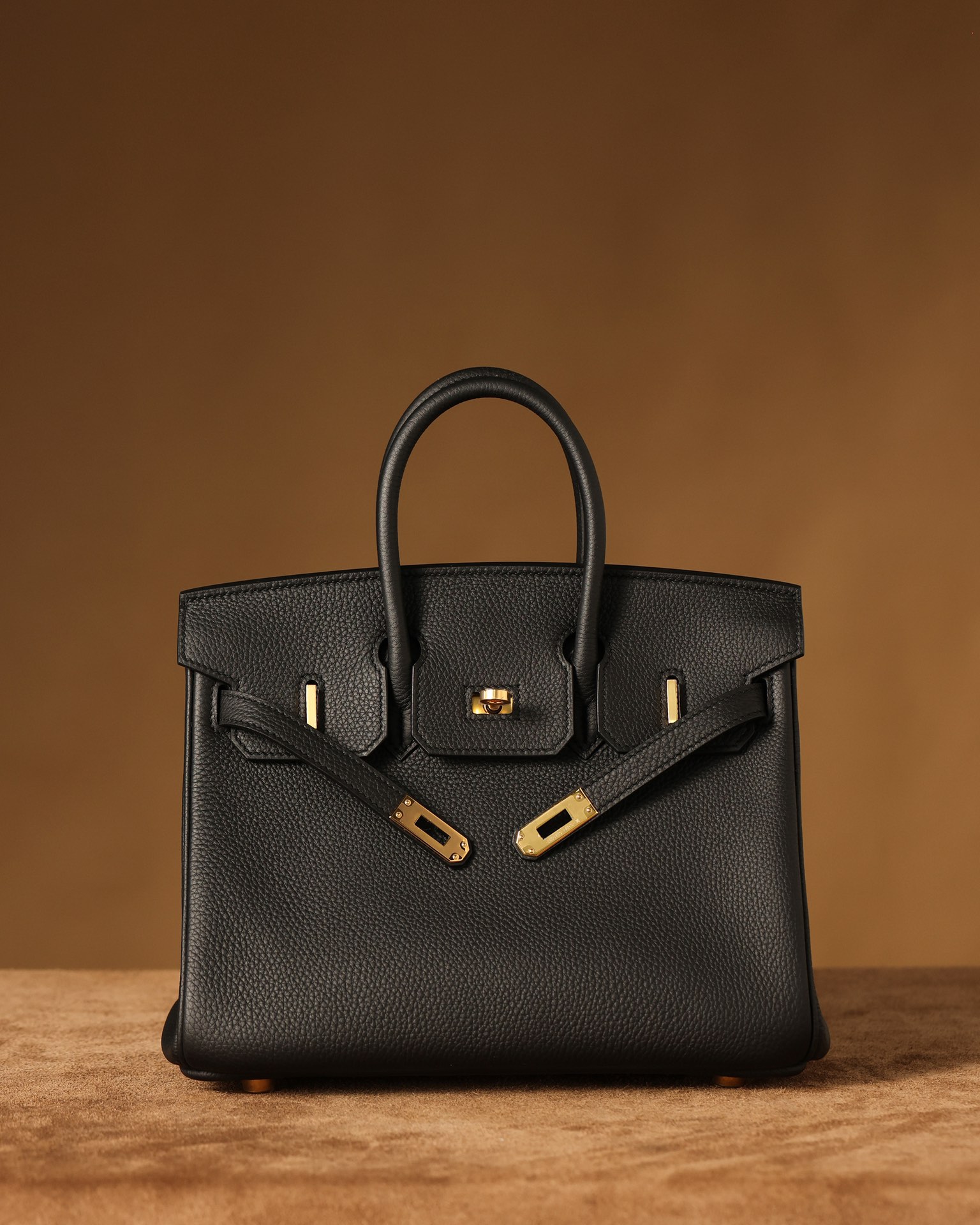 Hermès Birkin 25 Black Togo Leather Gold Hardware (100% Handmade)