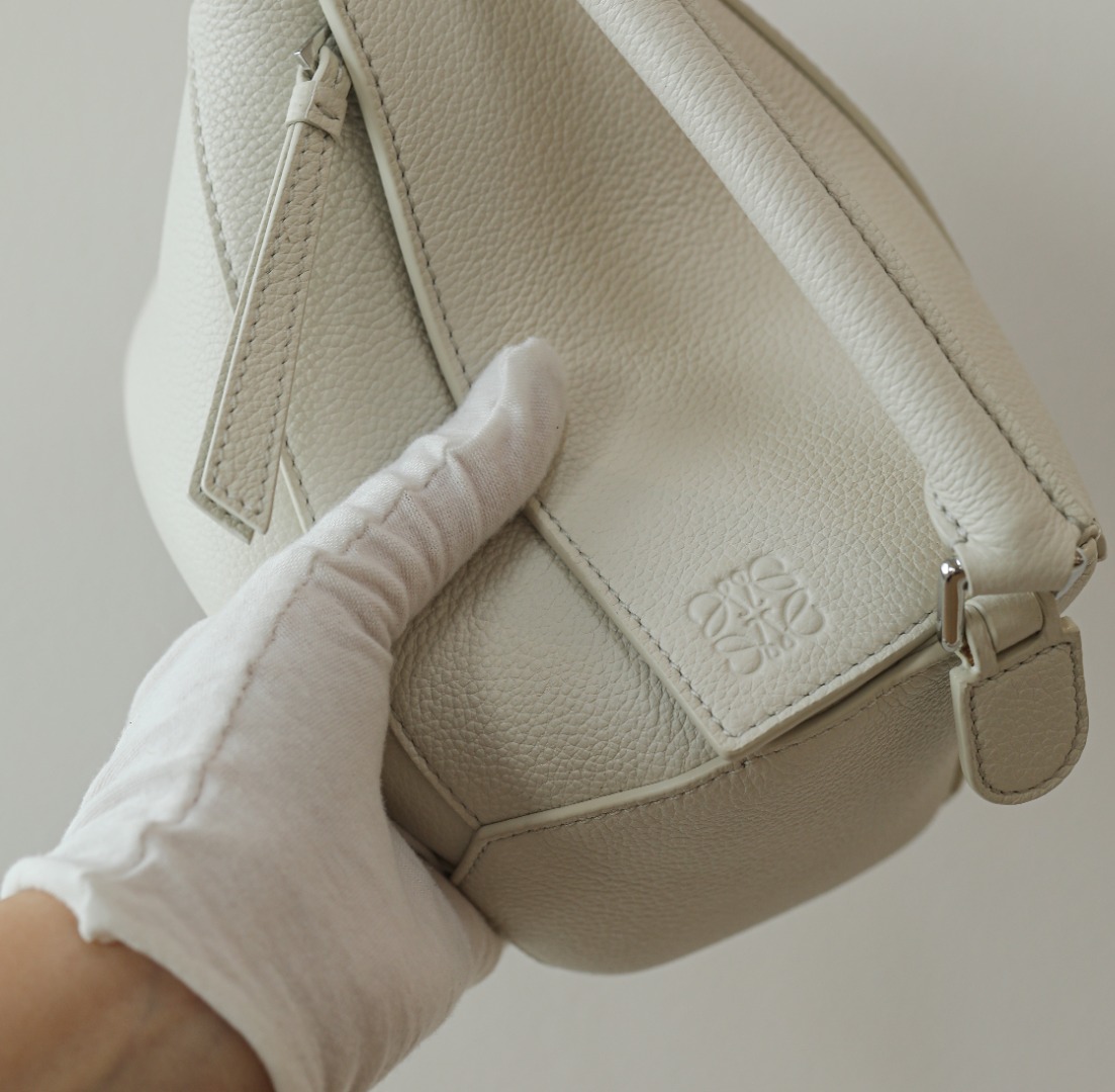 LOEWE Mini Puzzle bag in soft grained calfskin Soft White