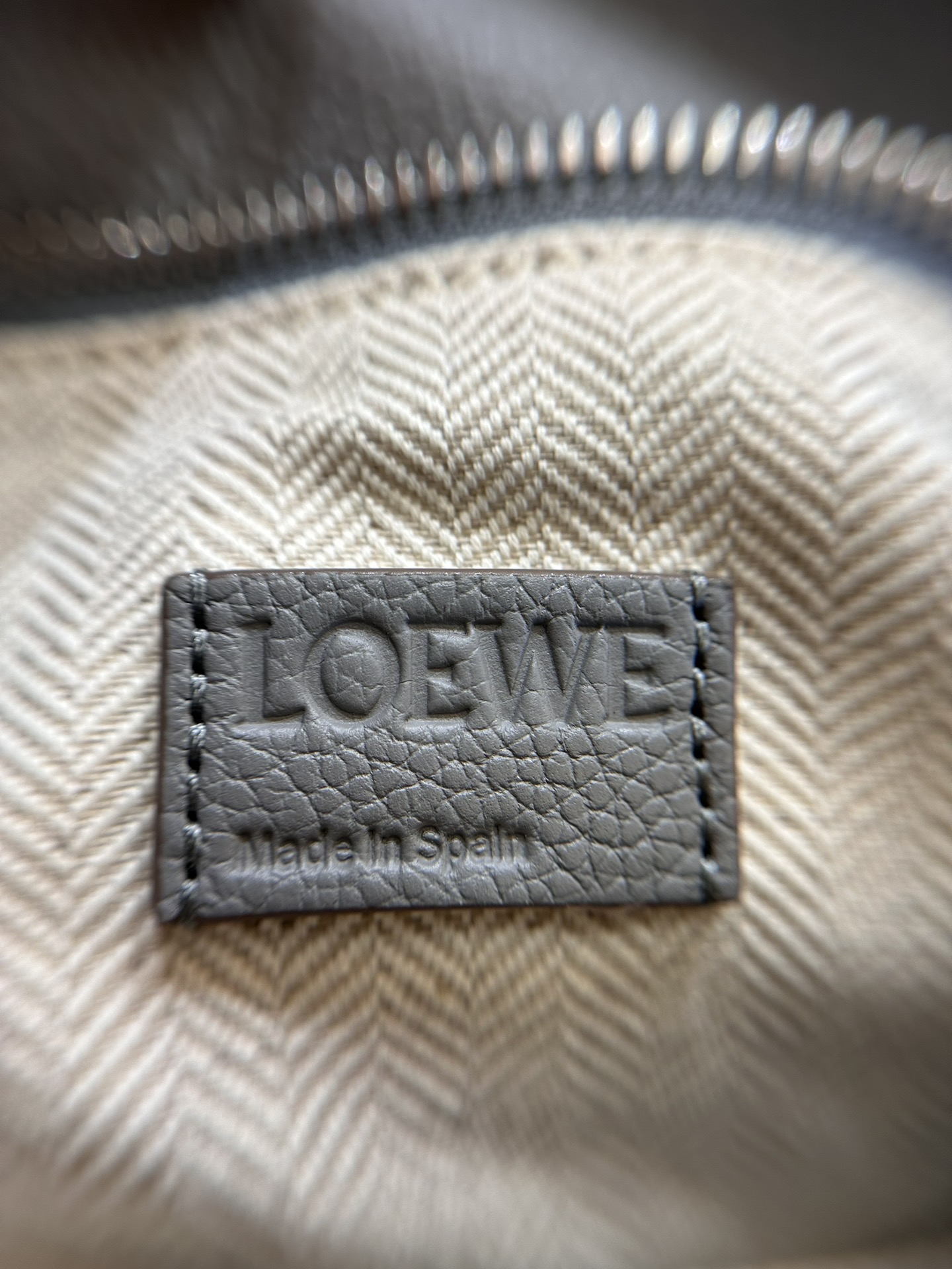 LOEWE Small Puzzle bag in soft grained calfskin Pearl Grey