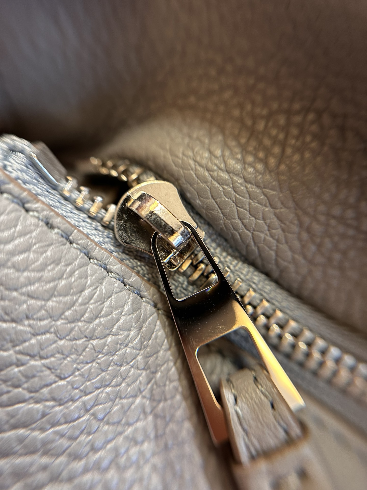 LOEWE Small Puzzle bag in soft grained calfskin Pearl Grey