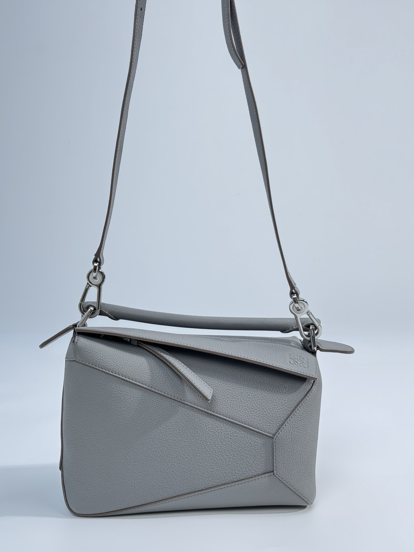 LOEWE Small Puzzle bag in soft grained calfskin Pearl Grey