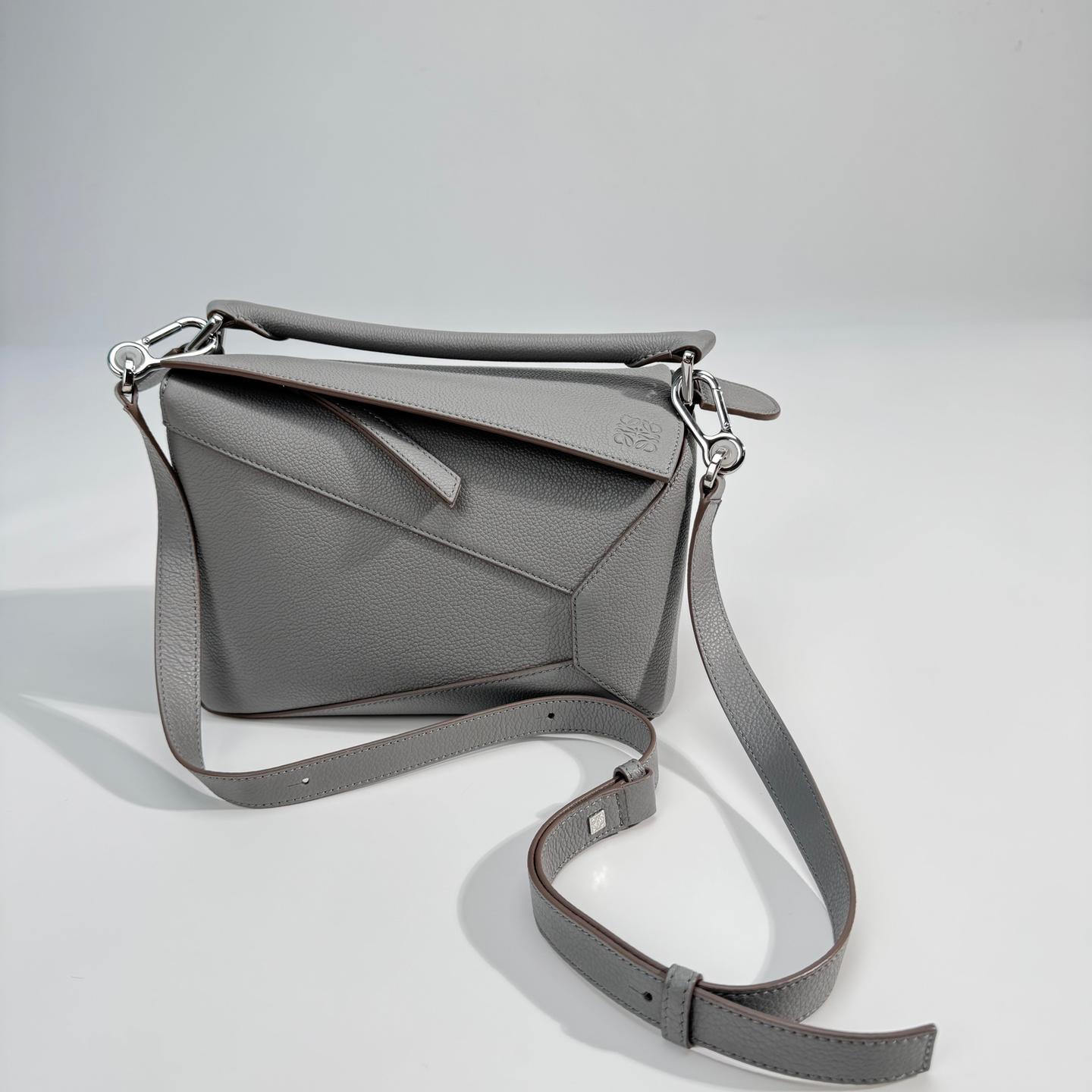 LOEWE Small Puzzle bag in soft grained calfskin Pearl Grey