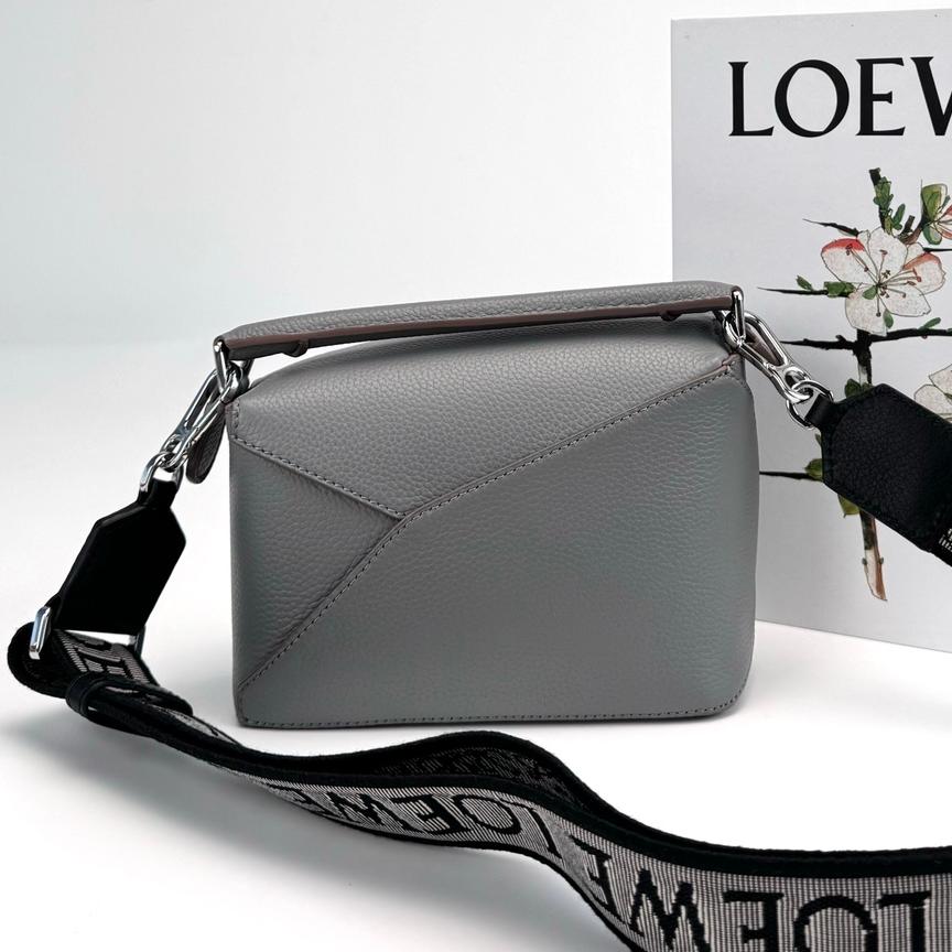 LOEWE Mini Puzzle bag in soft grained calfskin Pearl Grey