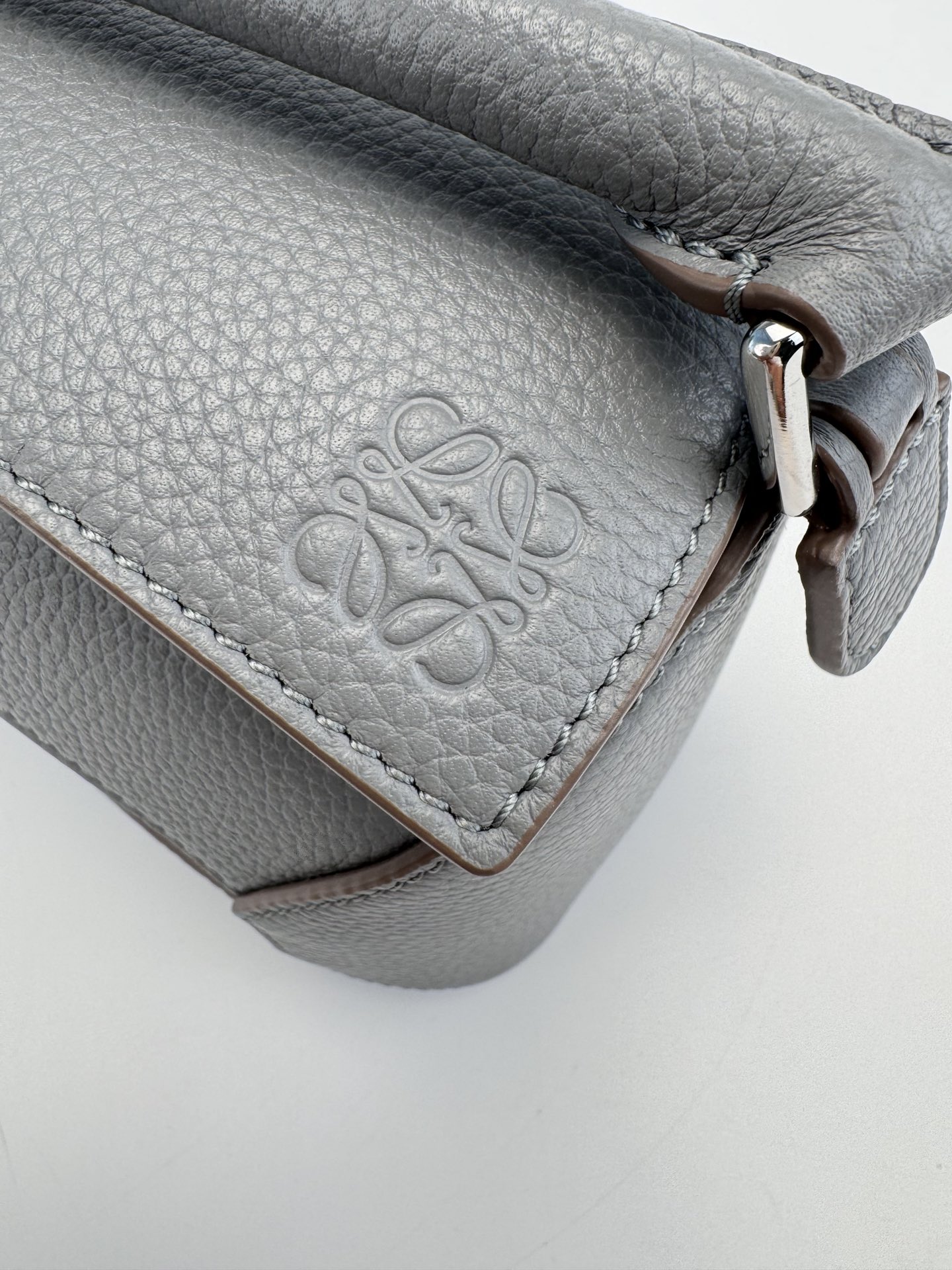 LOEWE Mini Puzzle bag in soft grained calfskin Pearl Grey