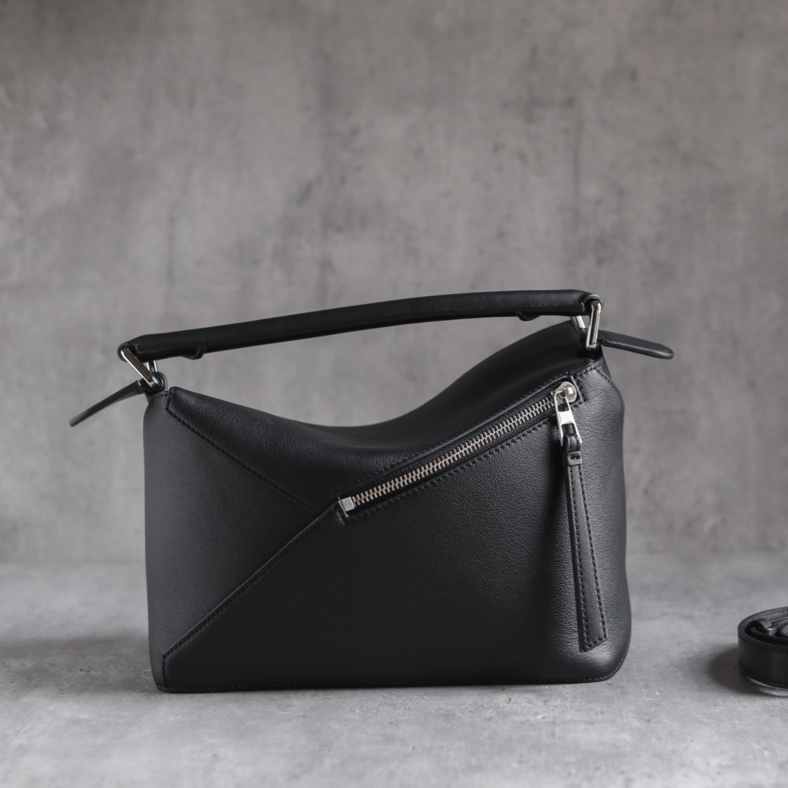 LOEWE Small Puzzle bag in classic calfskin Black