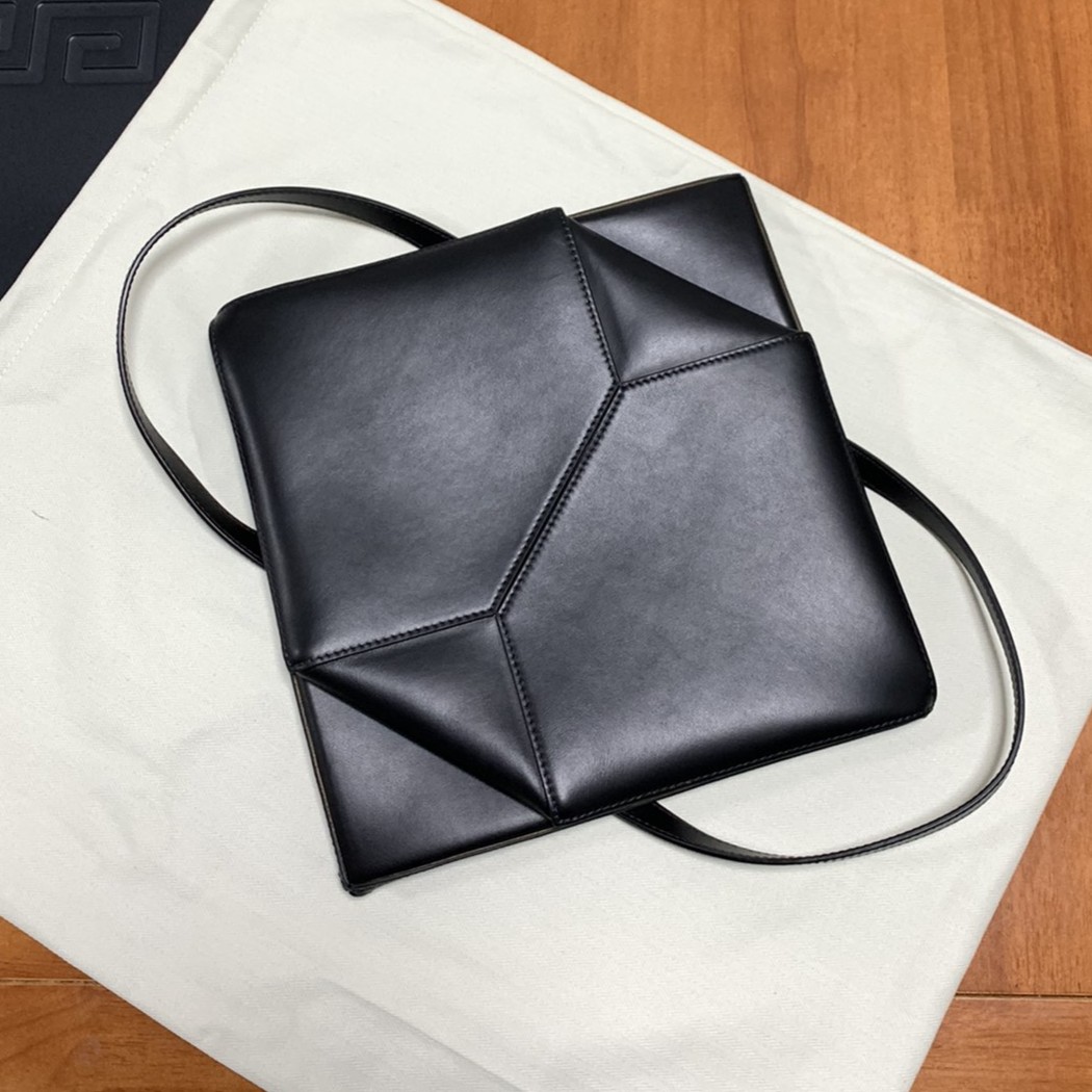 LOEWE Medium Puzzle Fold tote in shiny calfskin Black