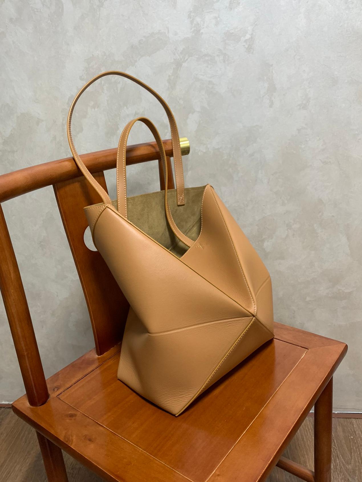 LOEWE Medium Puzzle Fold tote in shiny calfskin Warm Desert