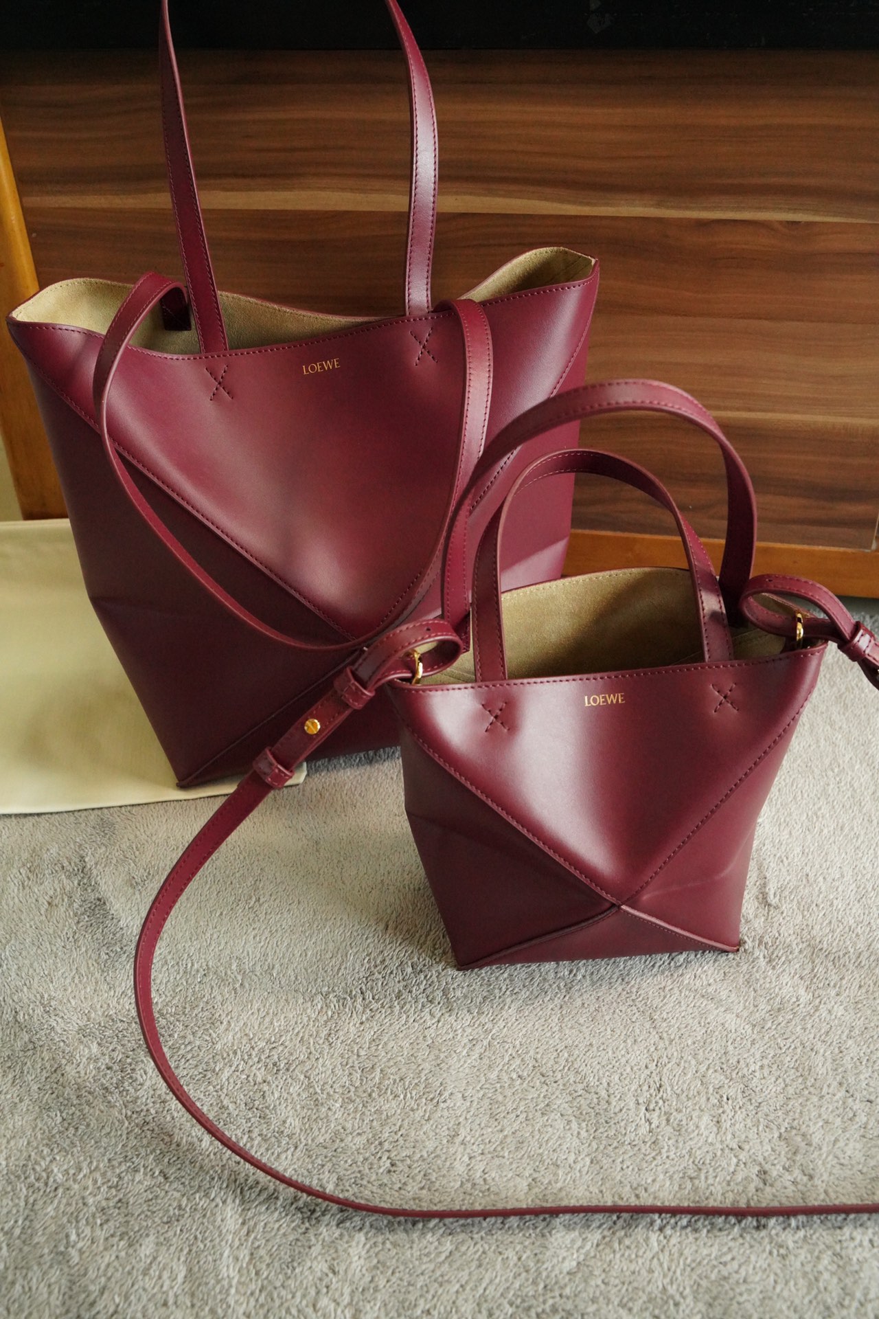 LOEWE Mini/Medium Puzzle Fold tote in shiny calfskin Dark Burgundy