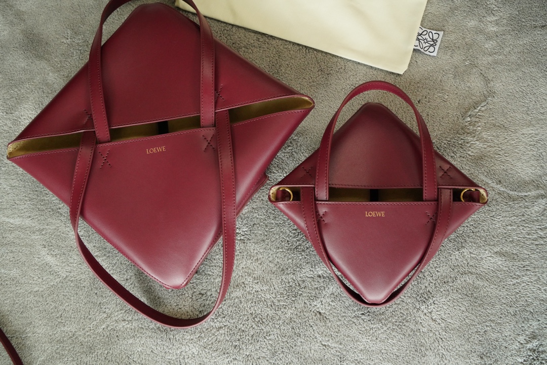 LOEWE Mini/Medium Puzzle Fold tote in shiny calfskin Dark Burgundy