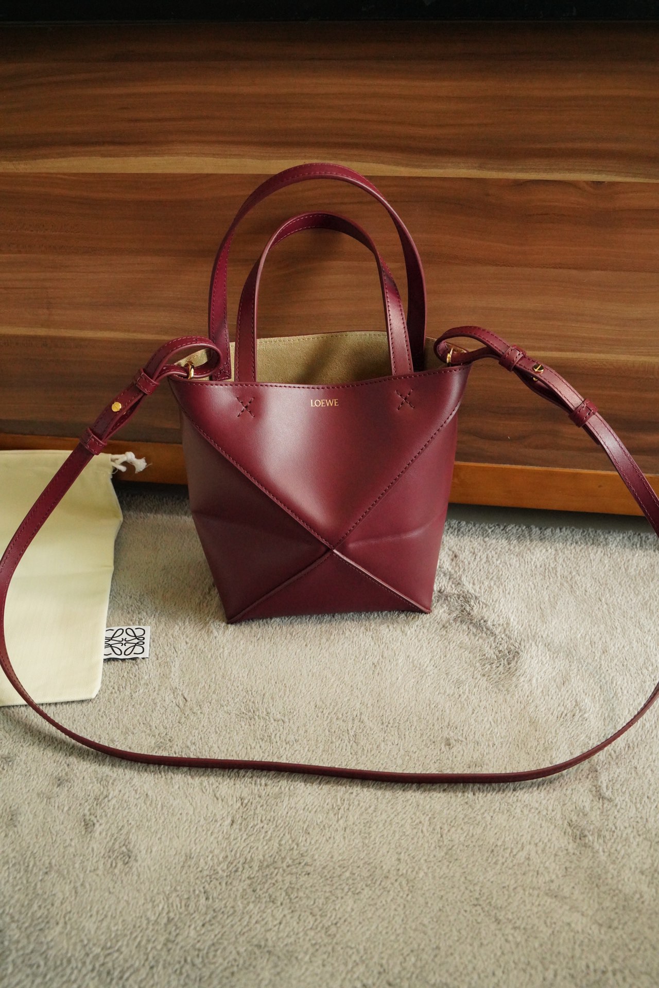 LOEWE Mini/Medium Puzzle Fold tote in shiny calfskin Dark Burgundy