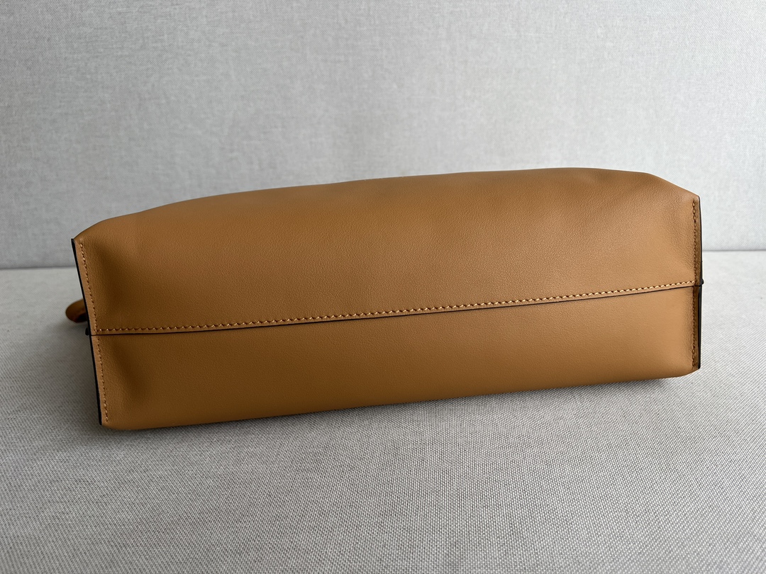 LOEWE Medium Flamenco clutch in nappa calfskin Warm Desert