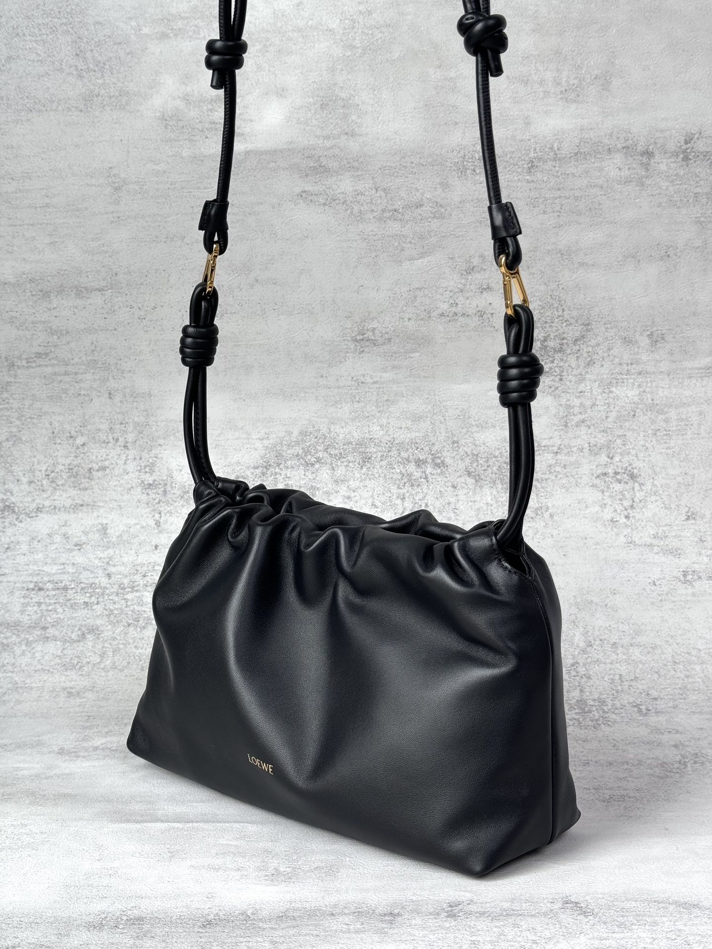 LOEWE Medium Flamenco purse in mellow nappa lambskin Black