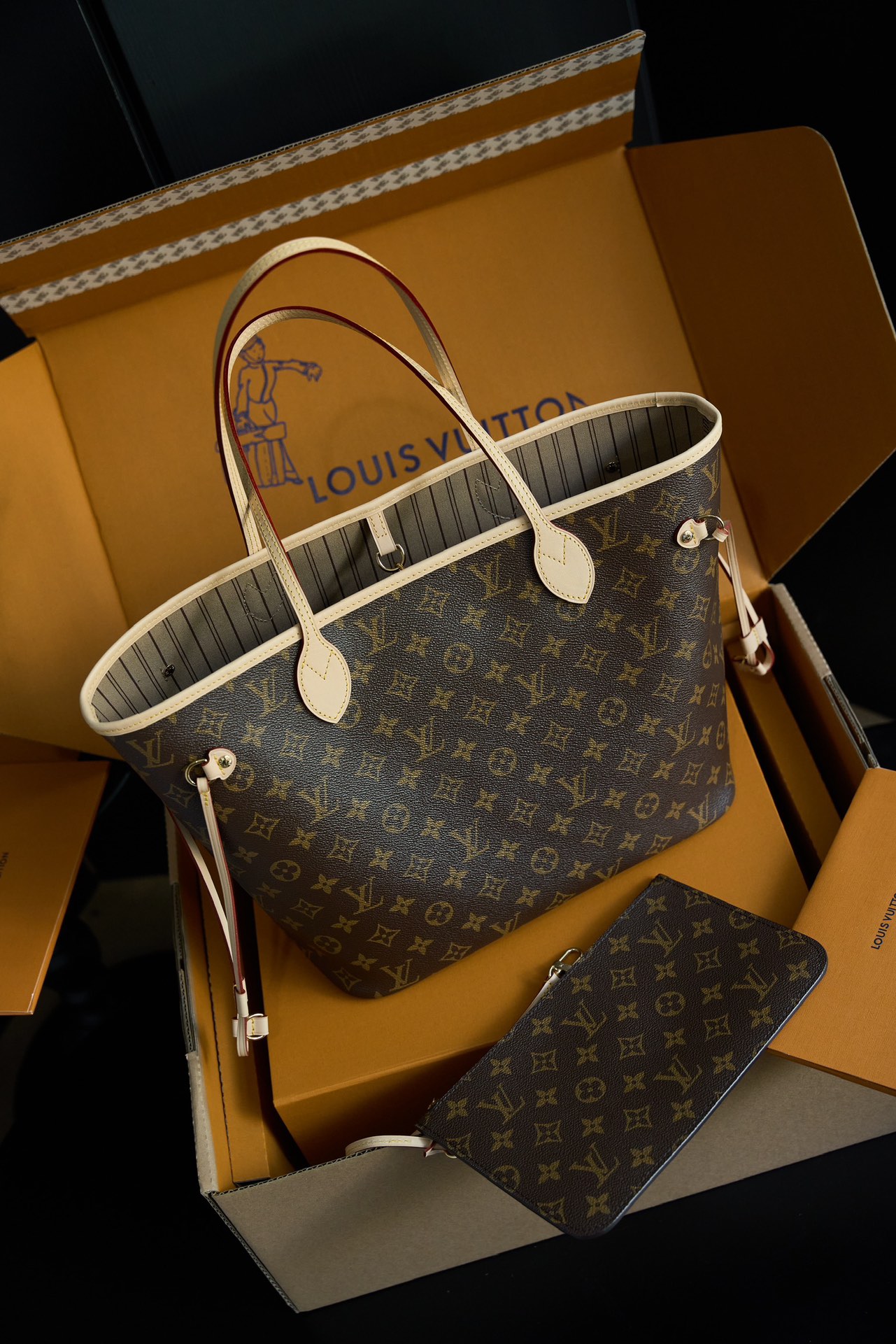 LOUIS VUITTON Neverfull MM Beige M46975