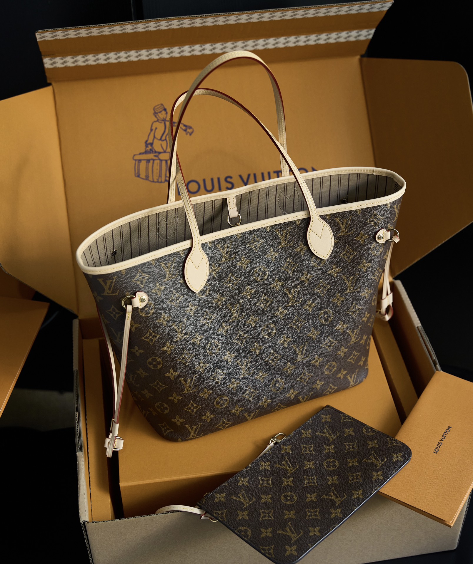 LOUIS VUITTON Neverfull MM Beige M46975