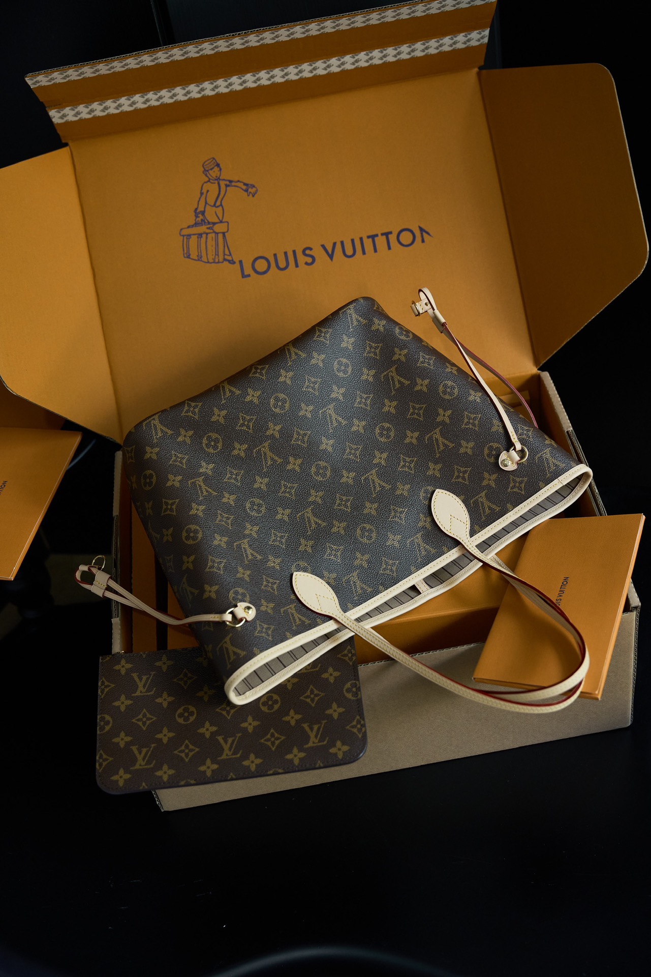 LOUIS VUITTON Neverfull MM Beige M46975