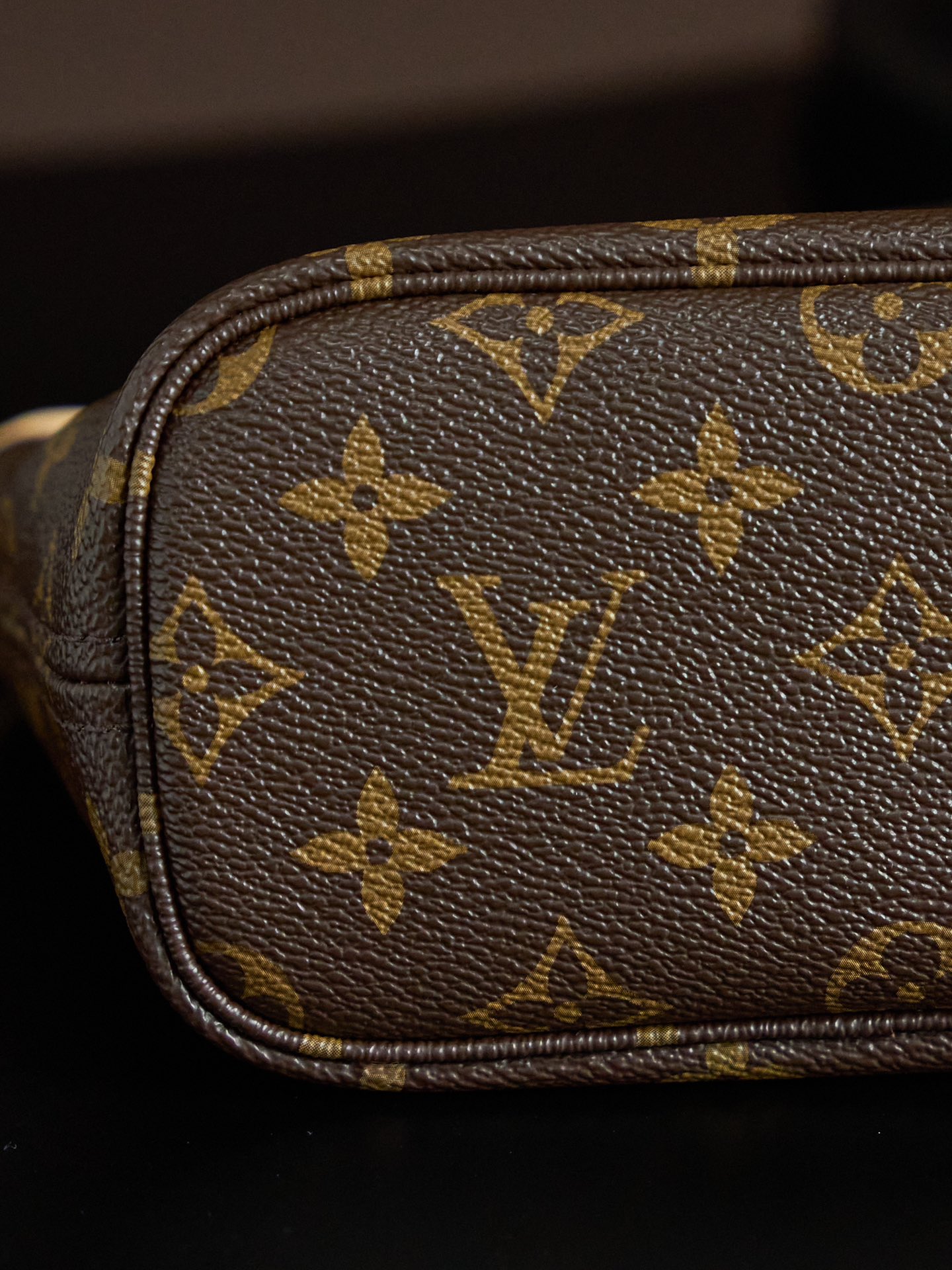 LOUIS VUITTON M46705 Neverfull BB Beige