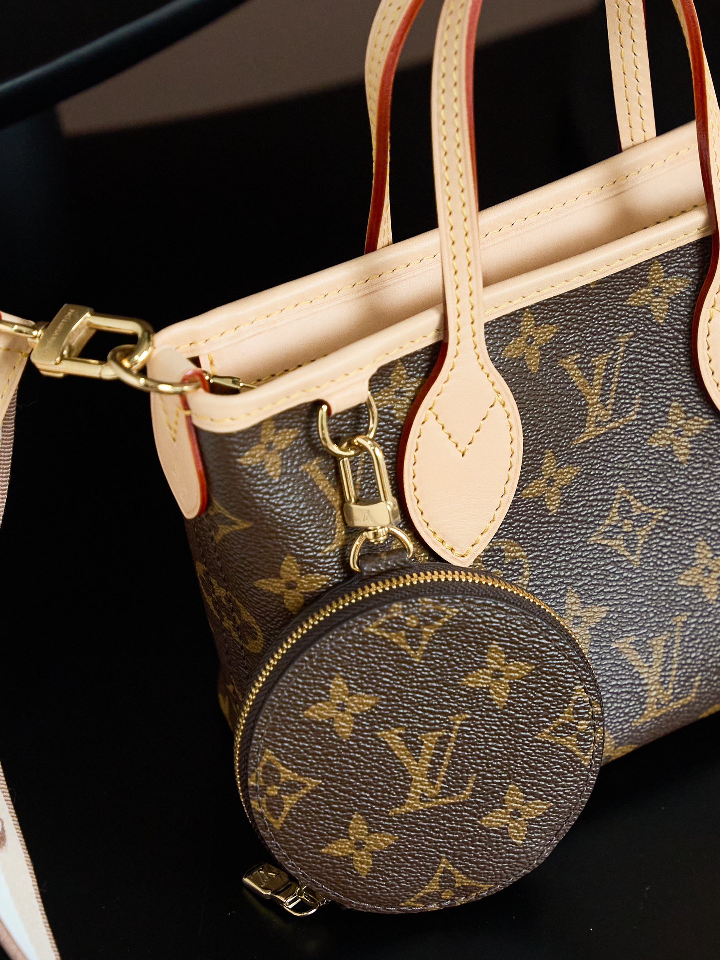 LOUIS VUITTON M46705 Neverfull BB Beige