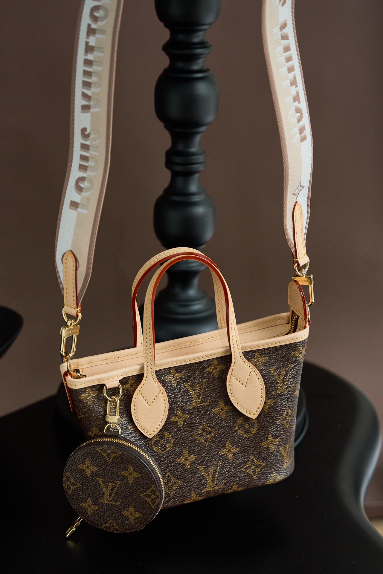 LOUIS VUITTON M46705 Neverfull BB Beige