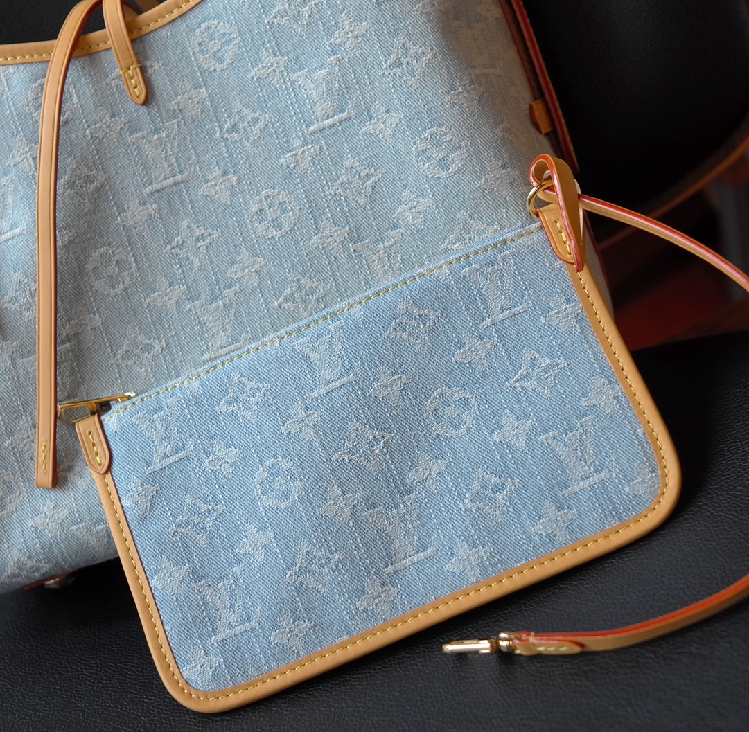 LOUIS VUITTON M11462 CarryAll PM Sky Blue Denim