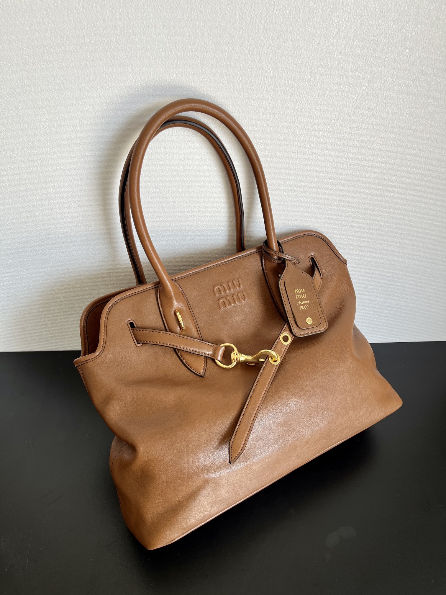 MIU MIU Aventure nappa leather bag Oak