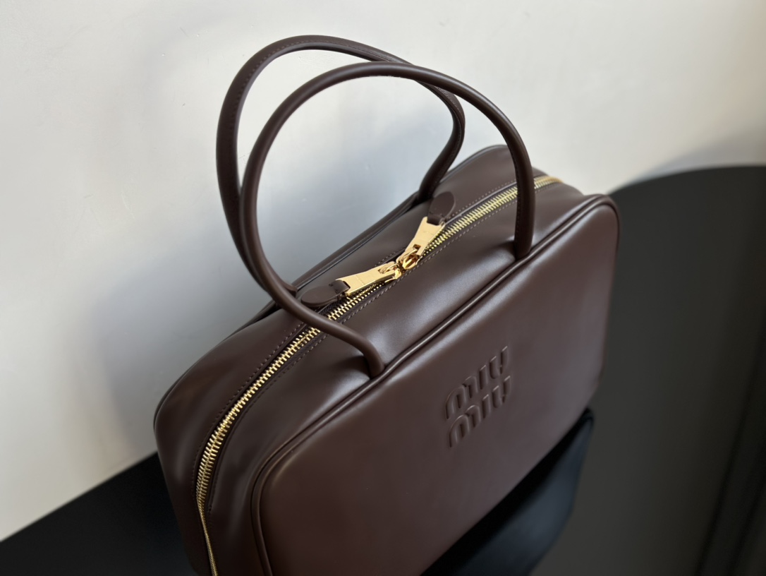 MIU MIU Large Leather Beau bag Briarwood