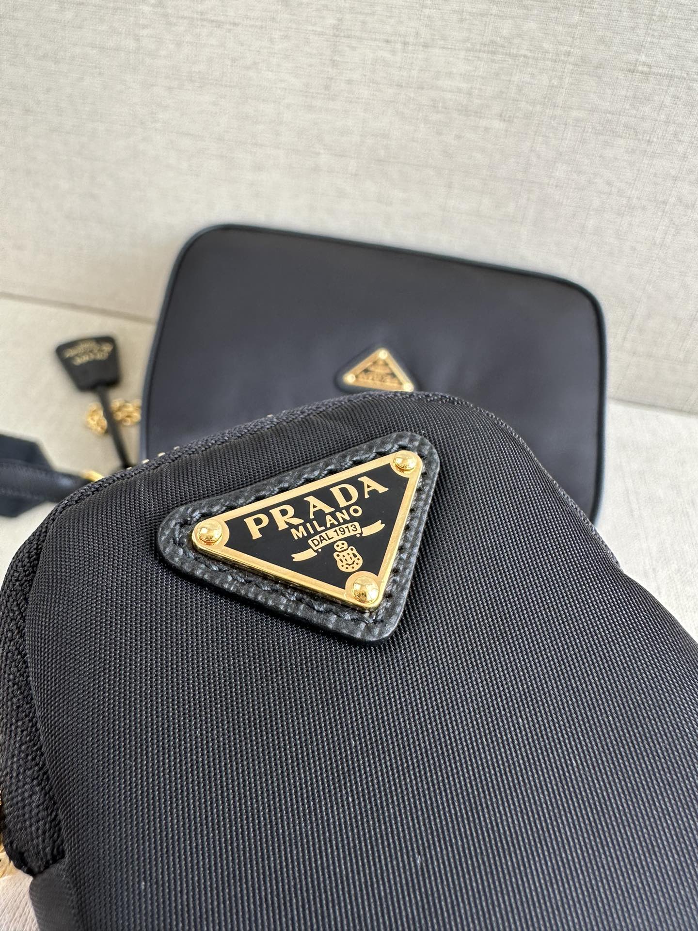 PRADA Re-Edition 2005 Re-Nylon bag Black/Gold Hardware